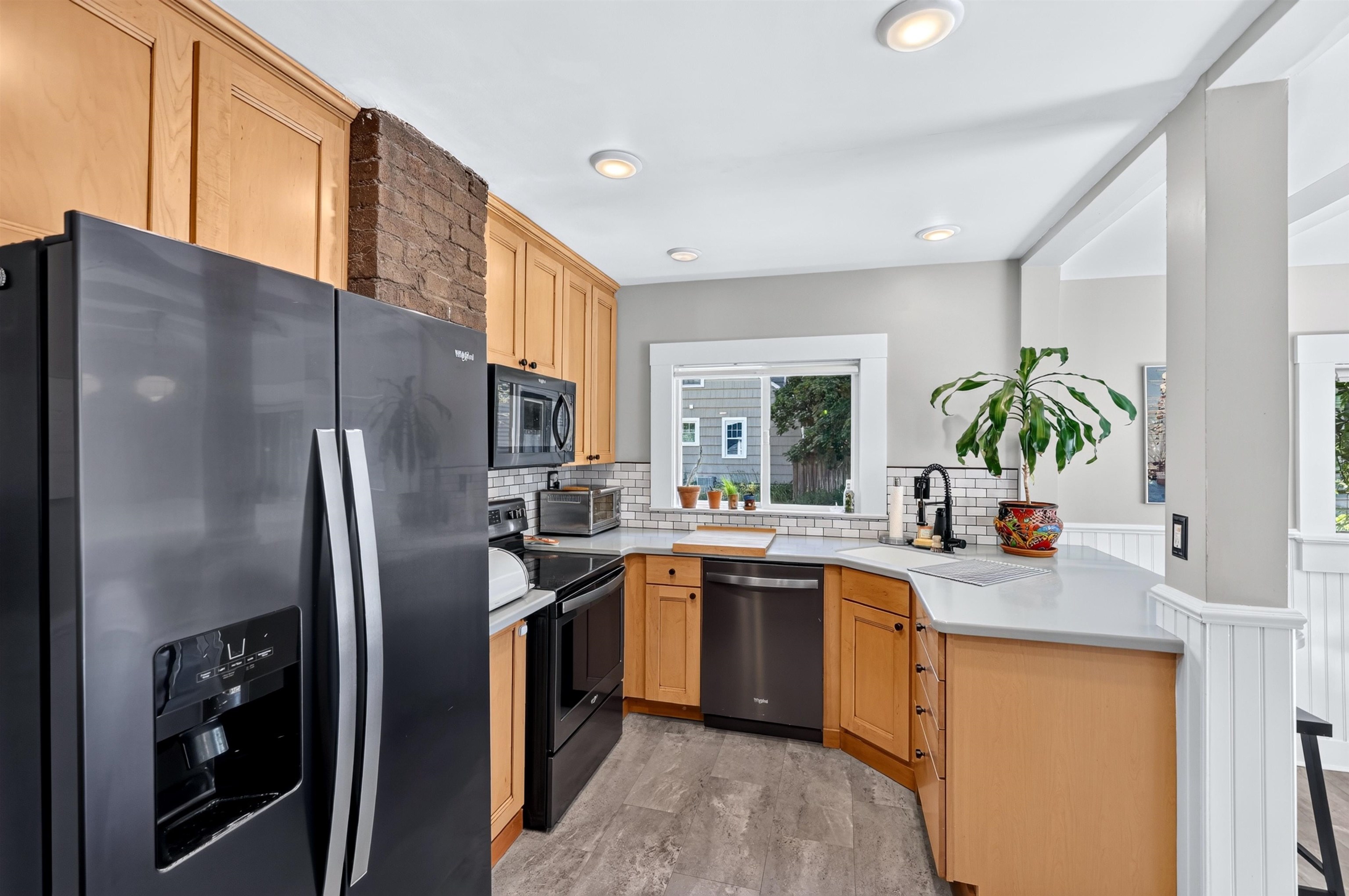 133 W 23rd Ave - Photo 21