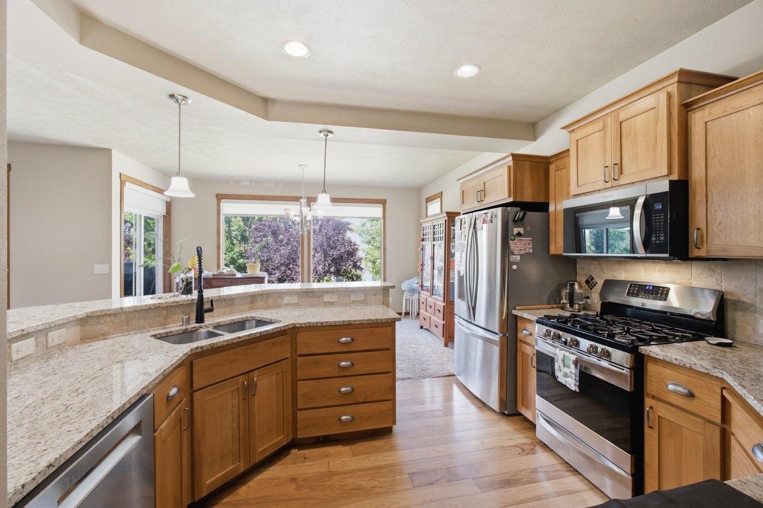 16411 E 10TH Ln - Photo 9