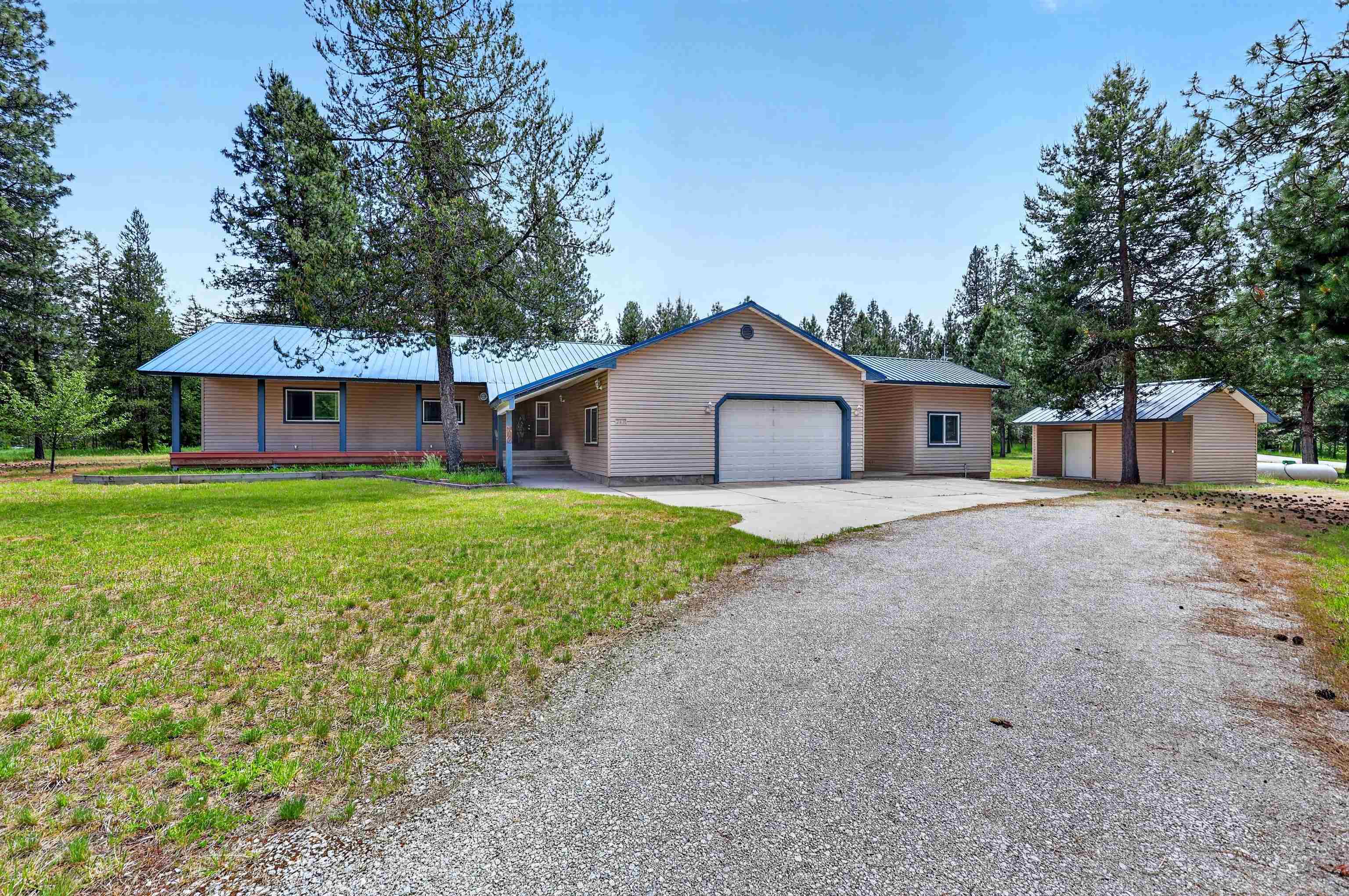 245 Jade Dr - Photo 1
