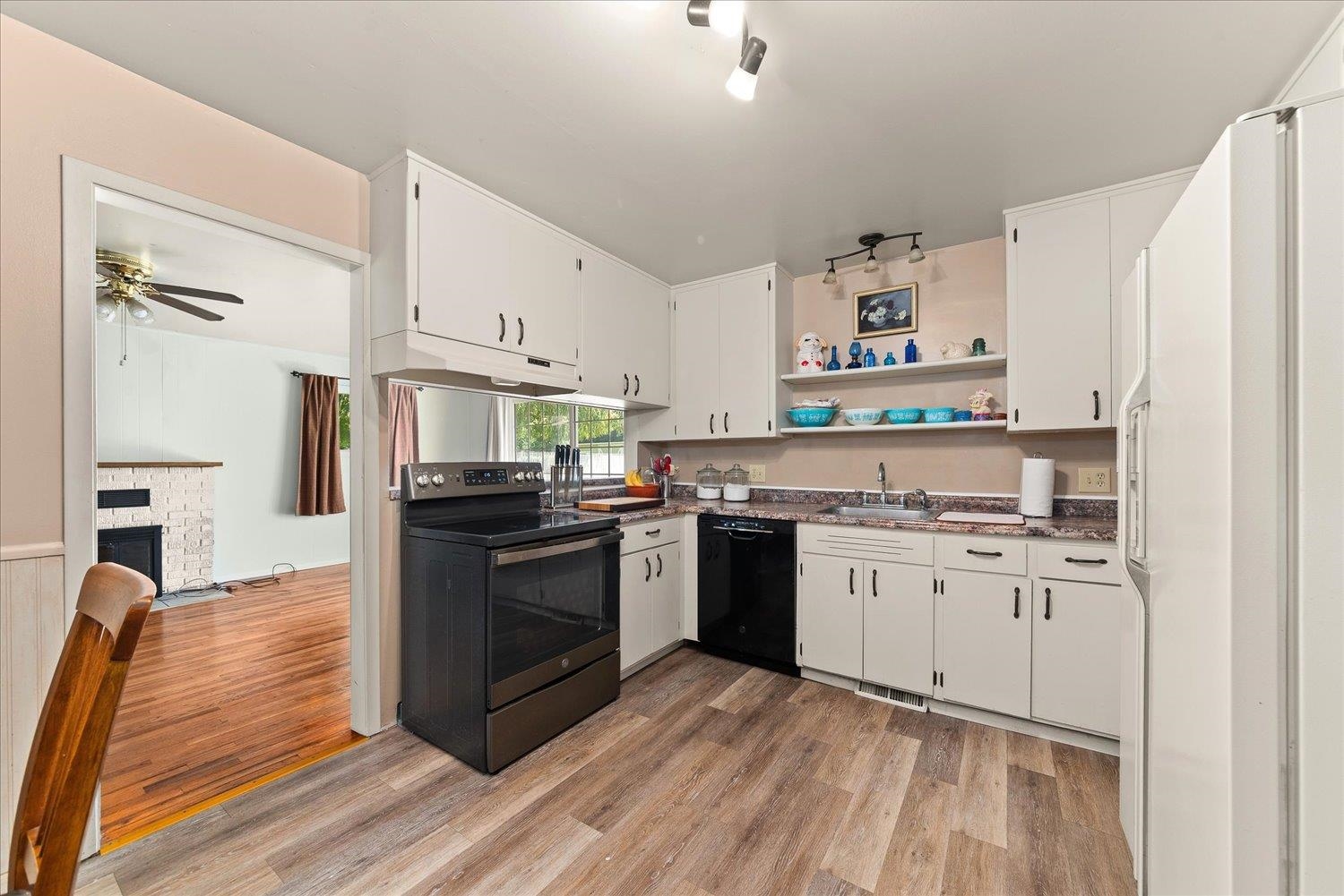 13808 E HEROY Ave - Photo 10