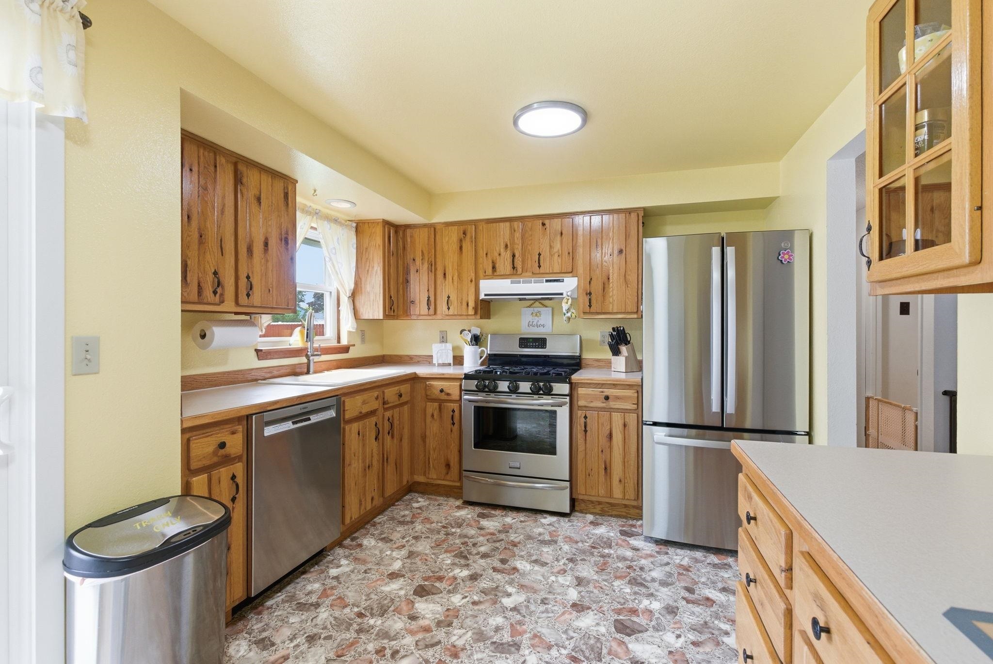 26821 E Eastland Ave - Photo 9