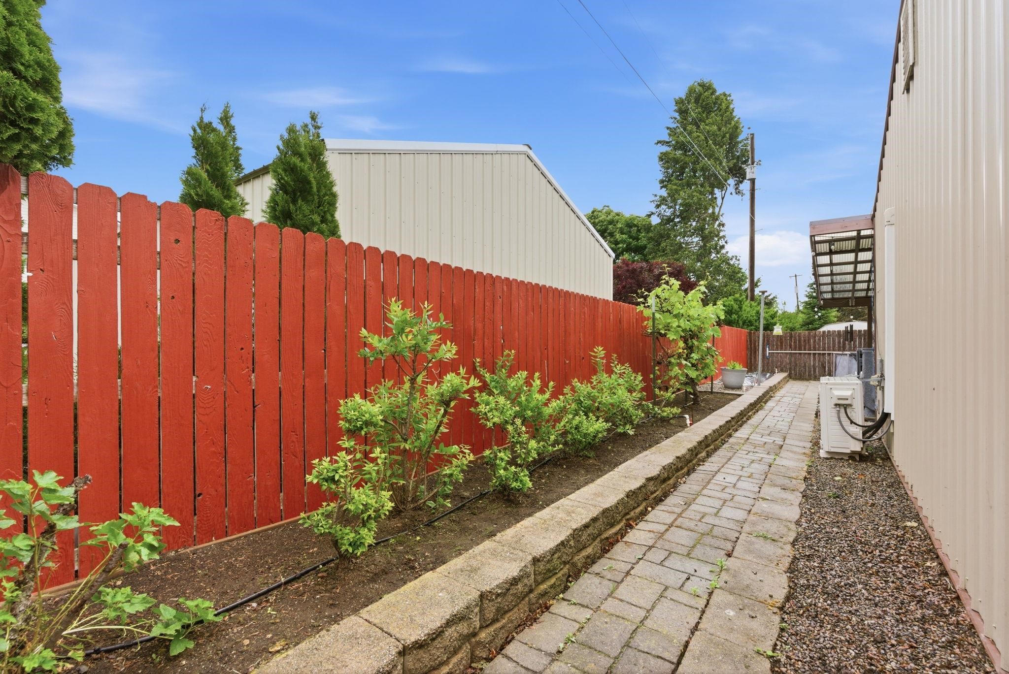 26821 E Eastland Ave - Photo 36