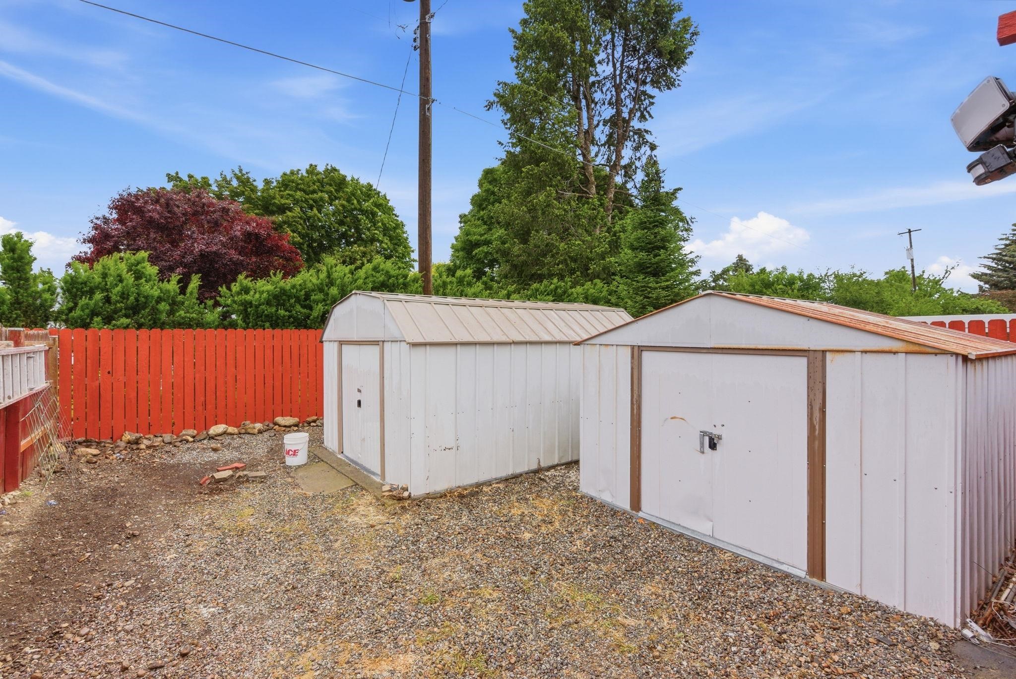 26821 E Eastland Ave - Photo 43