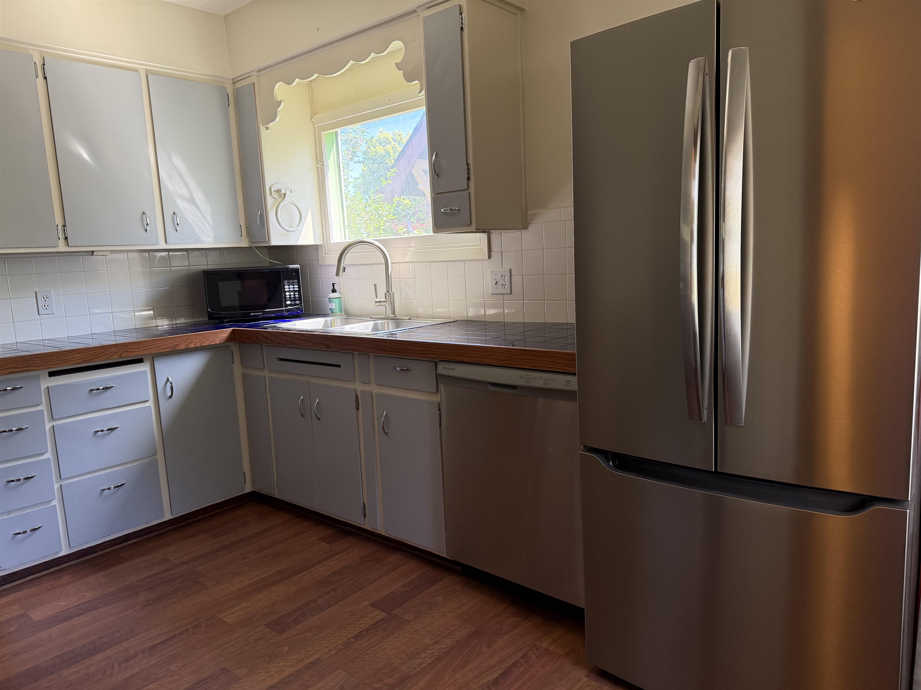 1208 E 11th Ave - Photo 5