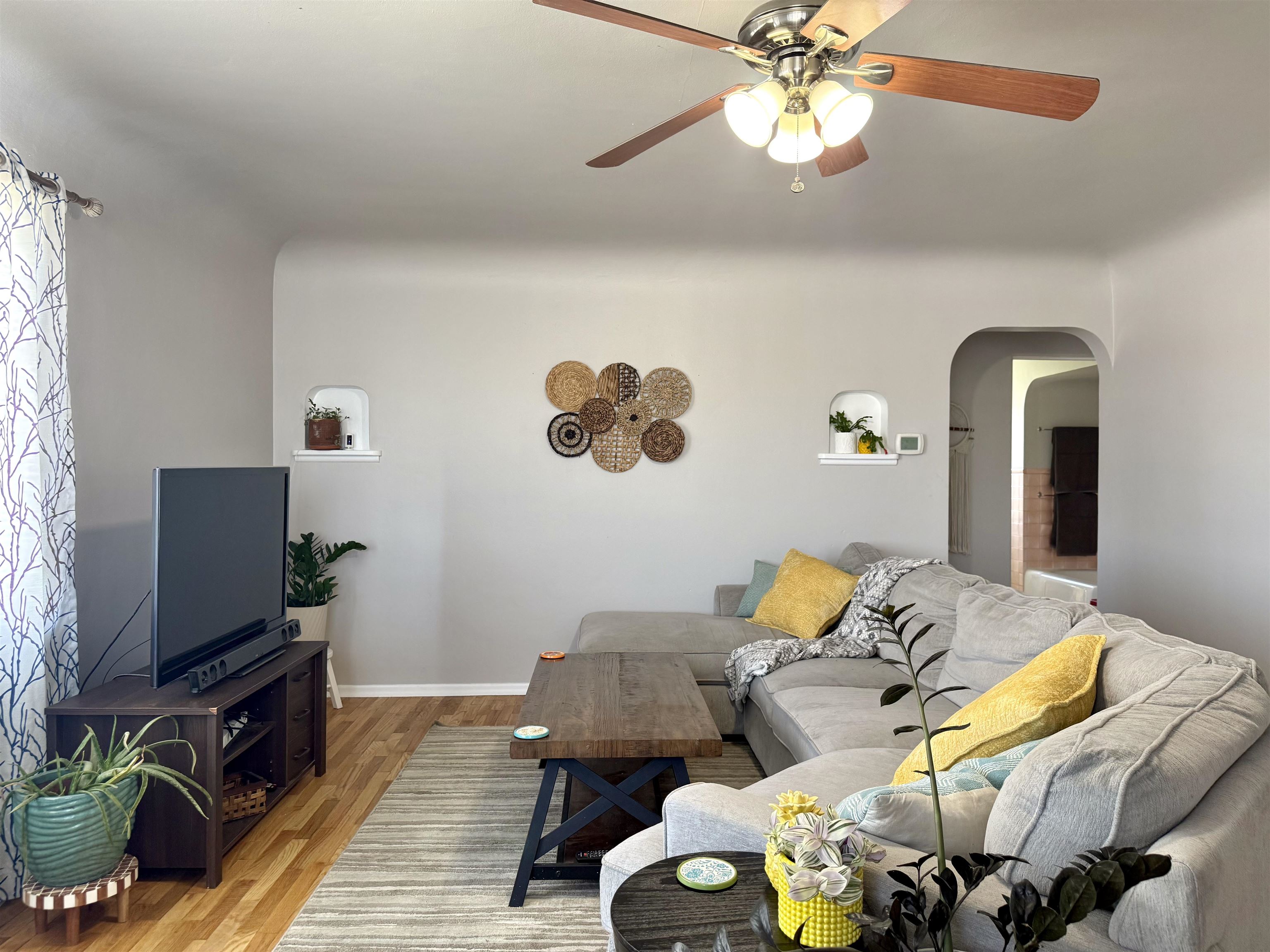 706 E 2nd Ave - Photo 5