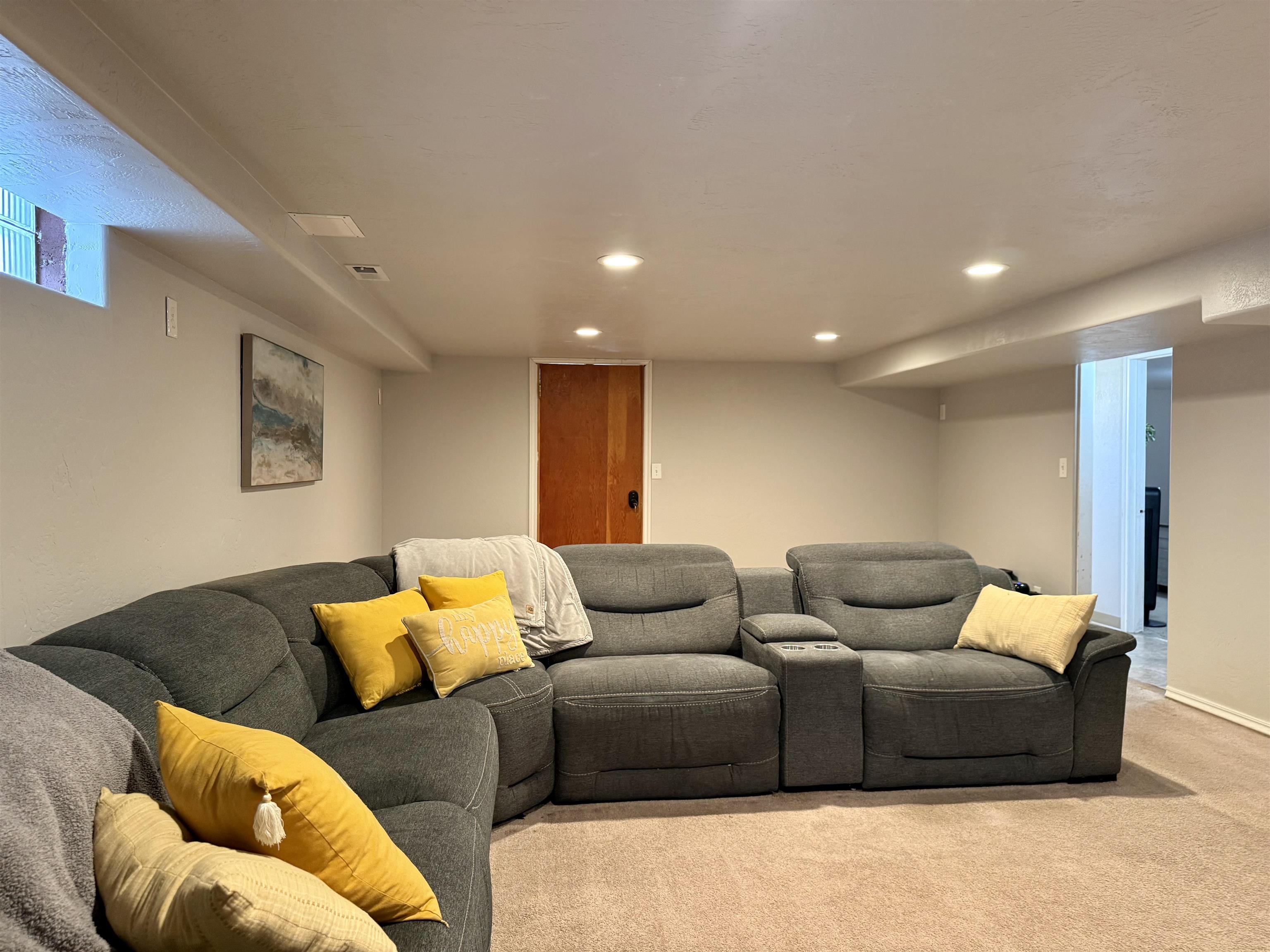 706 E 2nd Ave - Photo 19