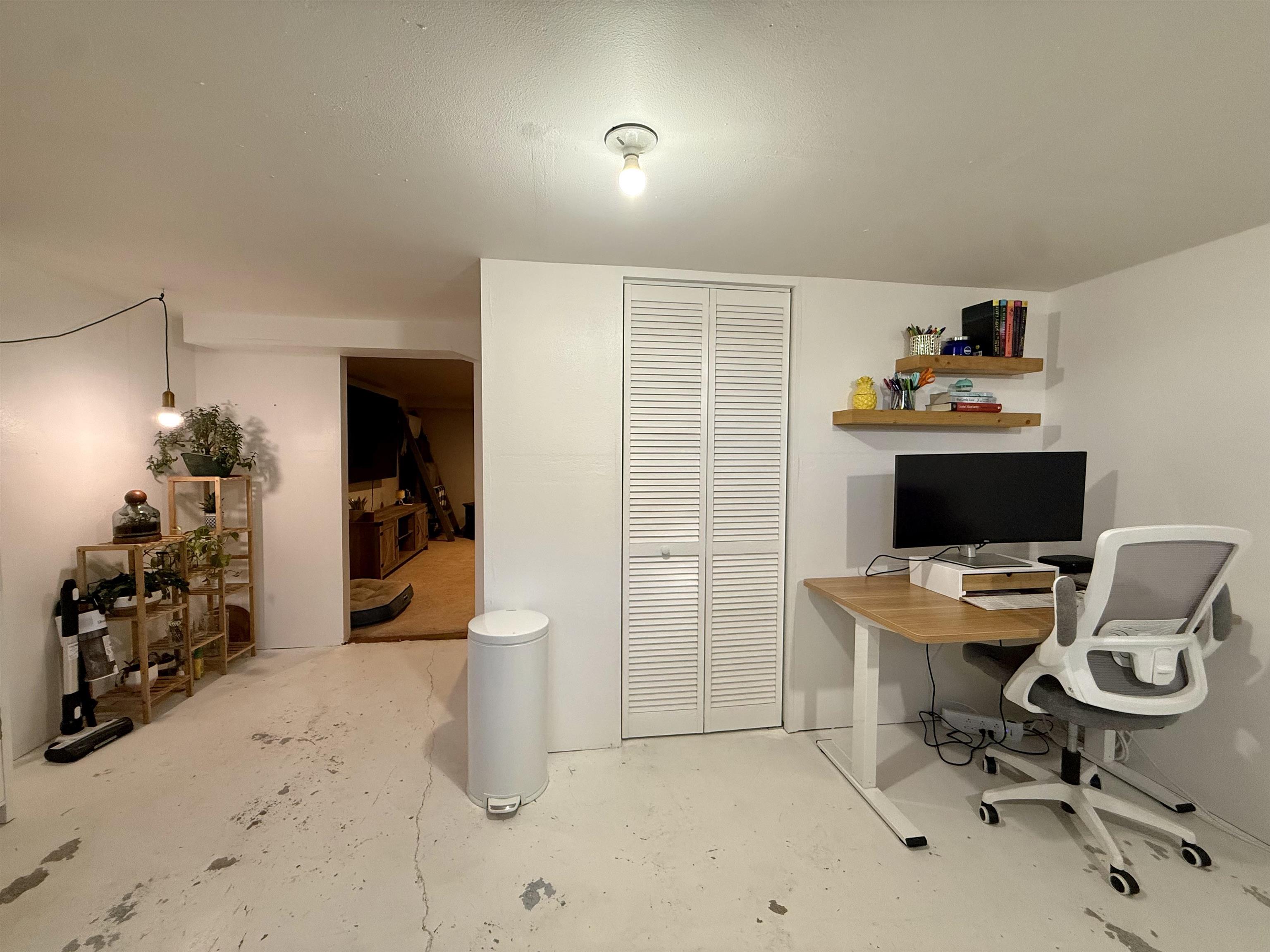 706 E 2nd Ave - Photo 24