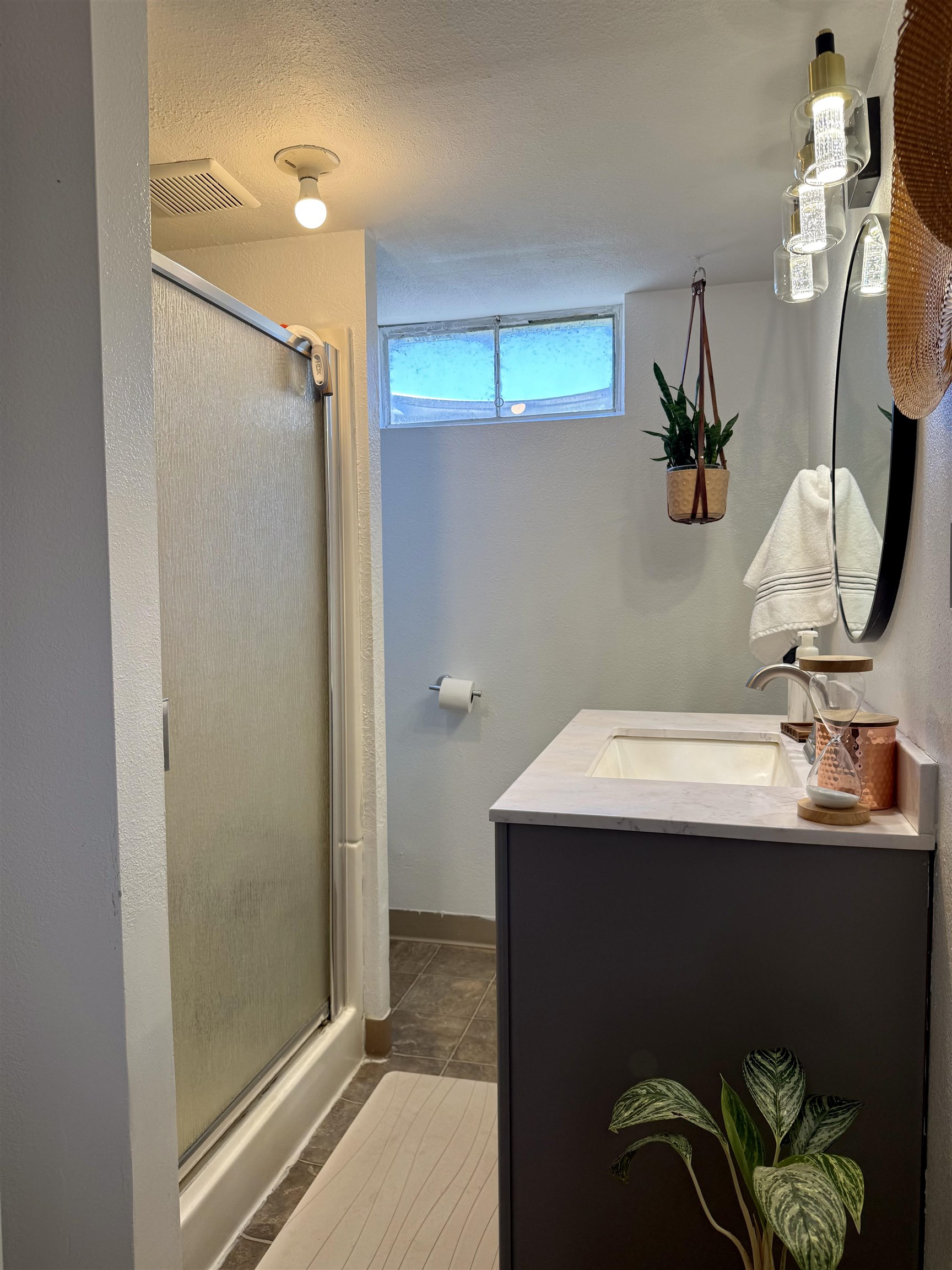 706 E 2nd Ave - Photo 28