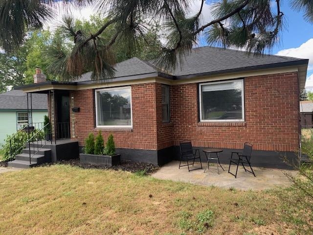 4323 N Wall St - Photo 2