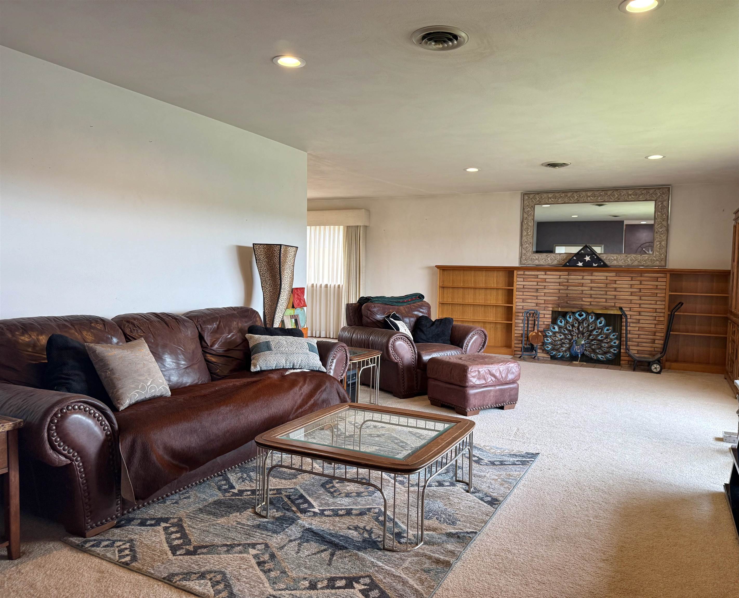 712 E 2nd Ave - Photo 3
