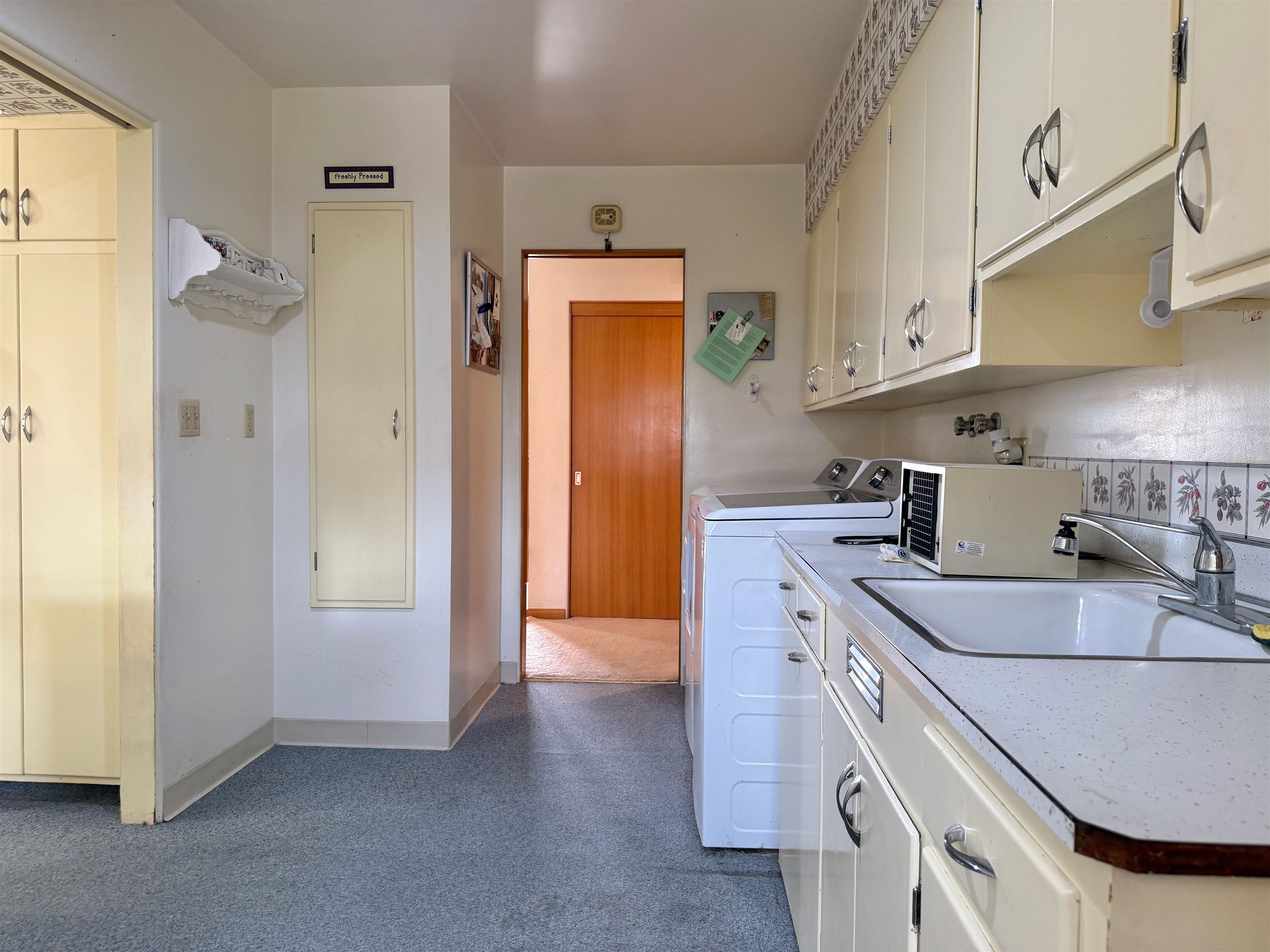 712 E 2nd Ave - Photo 20