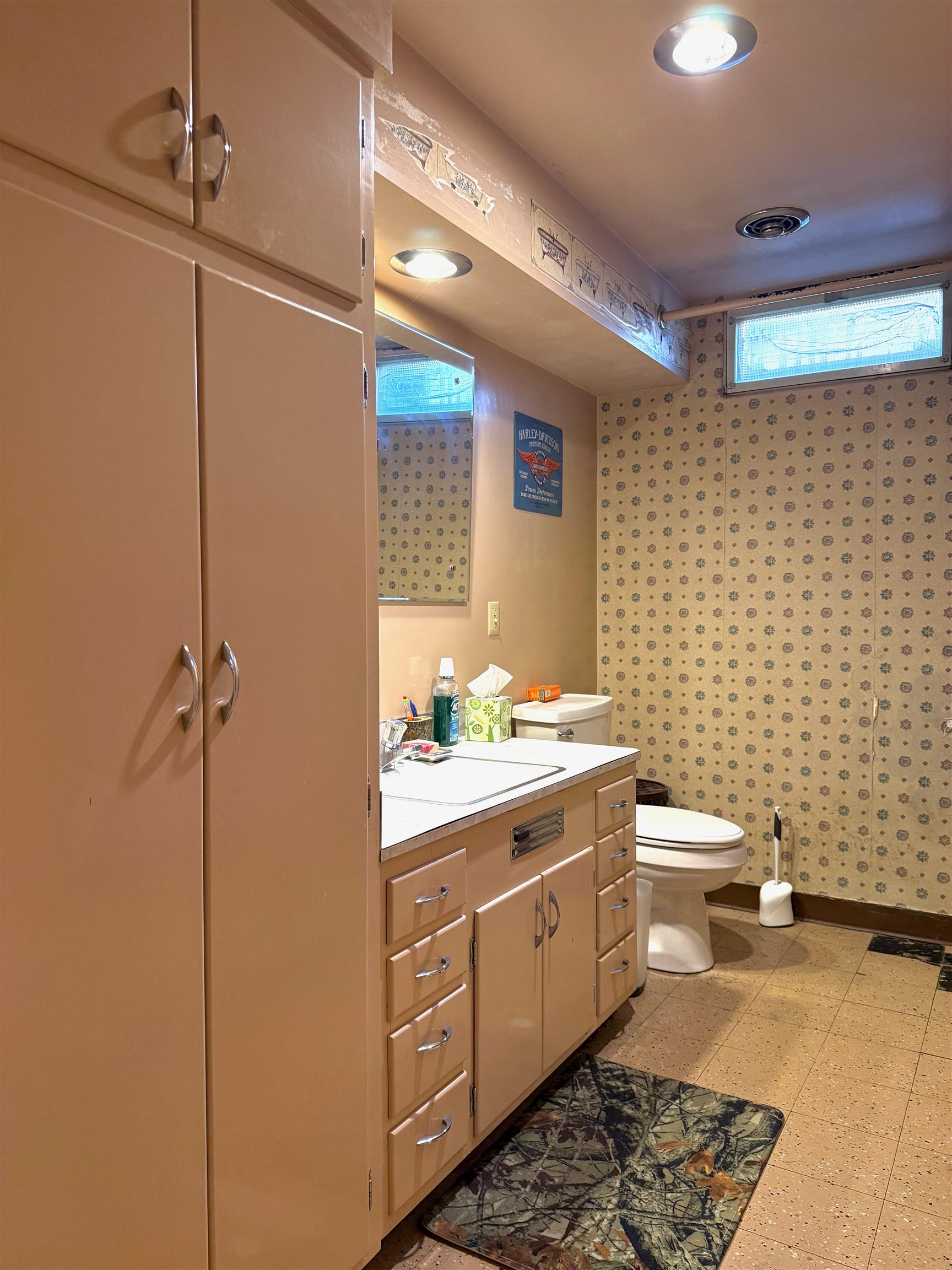 712 E 2nd Ave - Photo 42