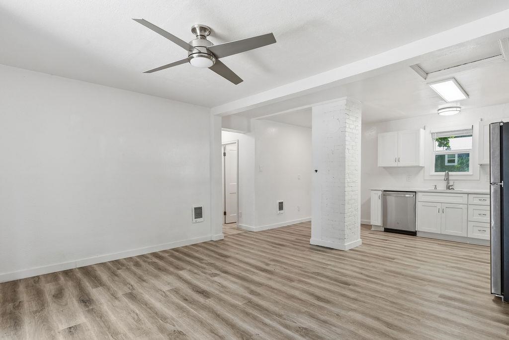 3112 W South Loop Ave - Photo 4