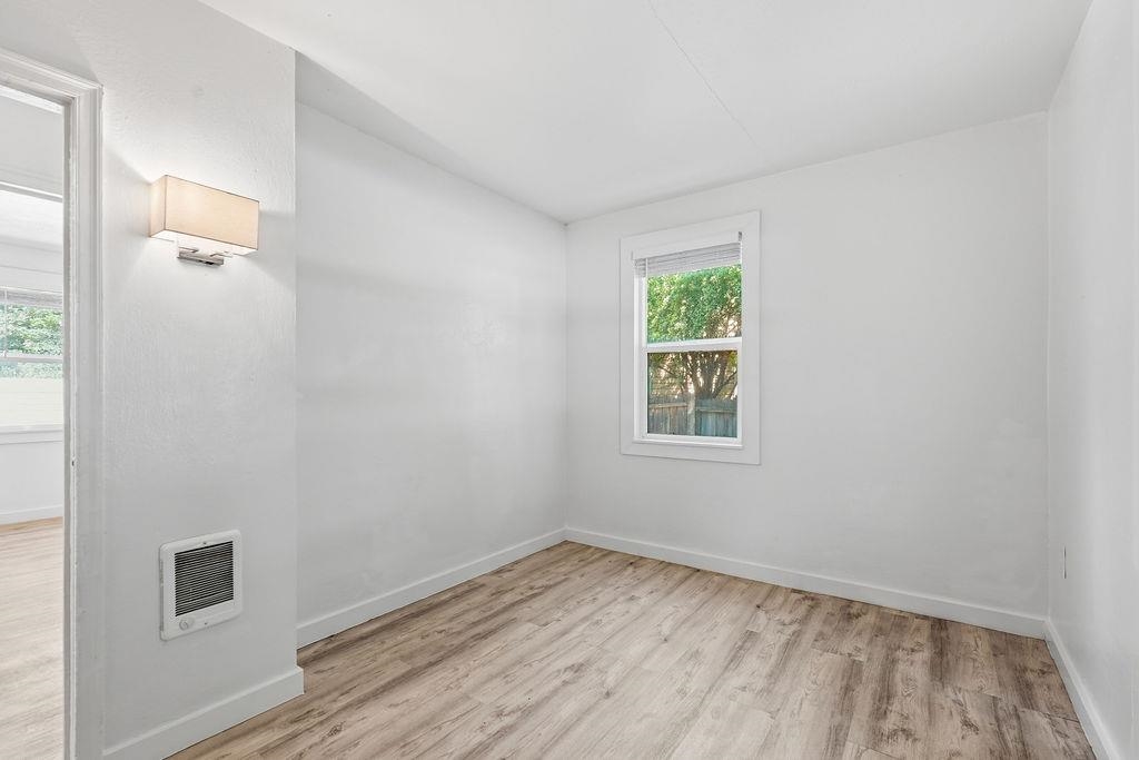 3112 W South Loop Ave - Photo 14