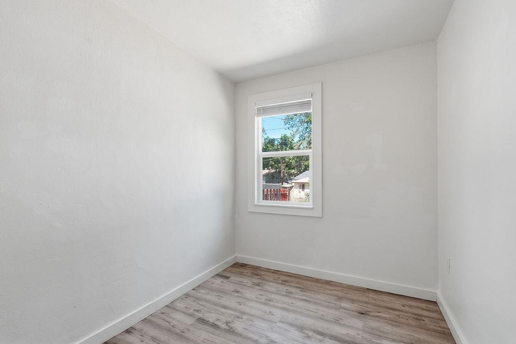 3112 W South Loop Ave - Photo 15