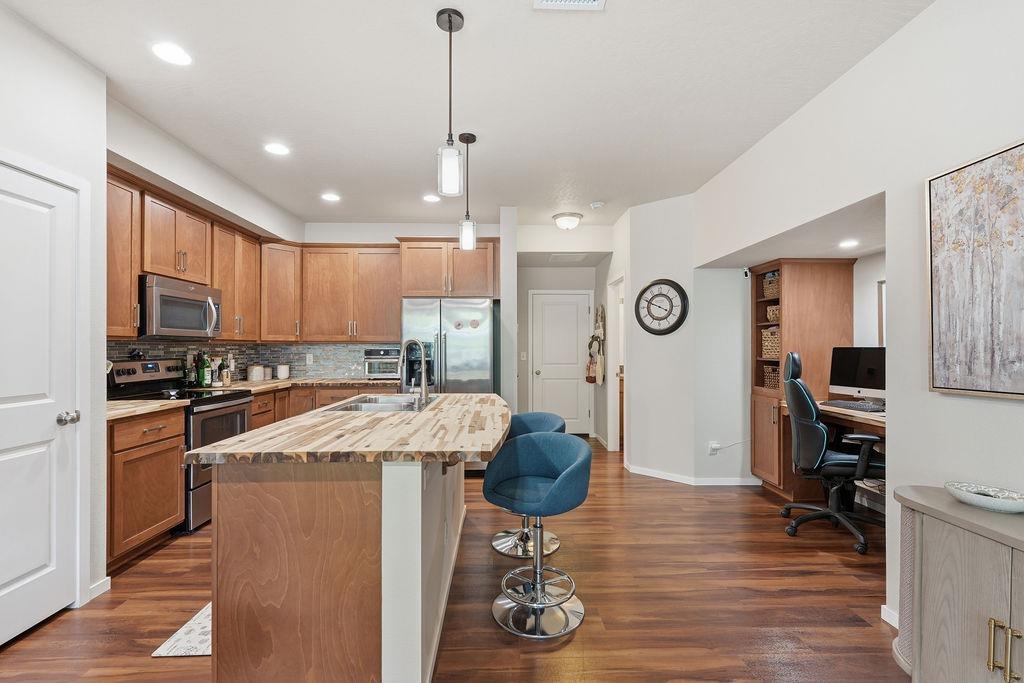 1920 W Summit Pkwy - Photo 17