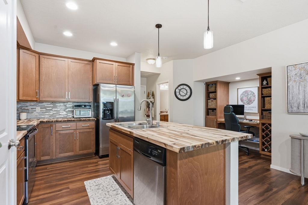1920 W Summit Pkwy - Photo 18