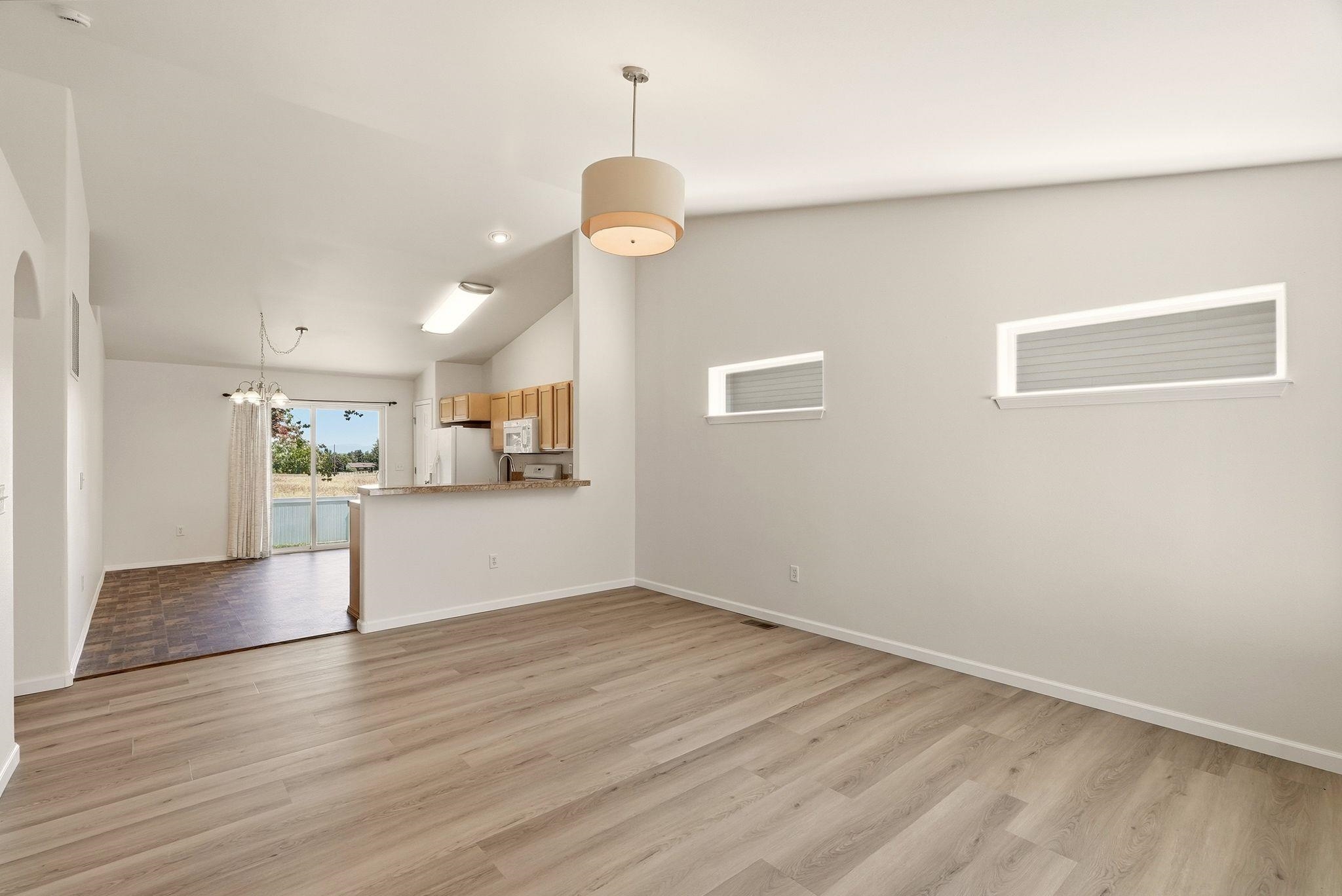 9412 N Oak St - Photo 7