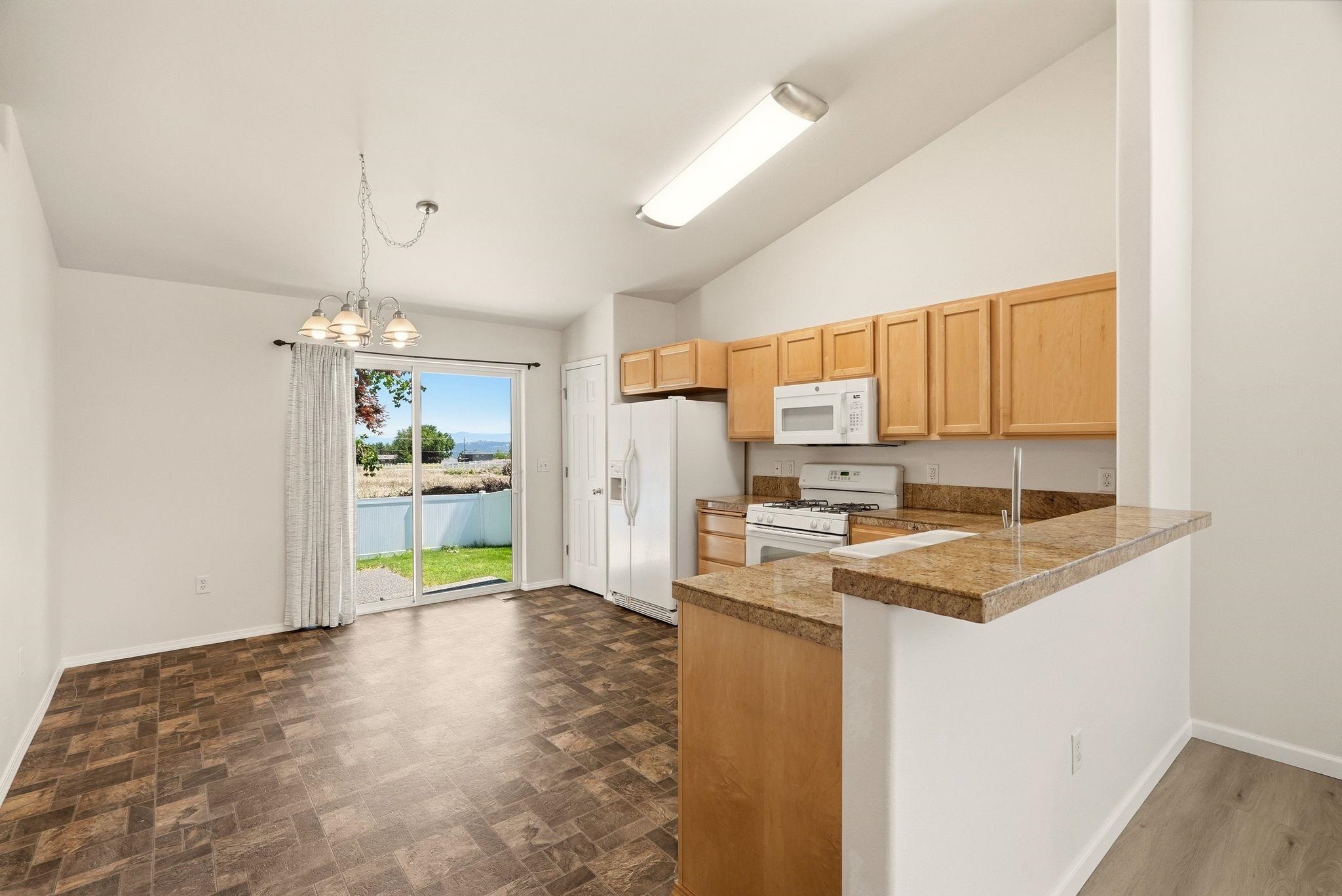 9412 N Oak St - Photo 13