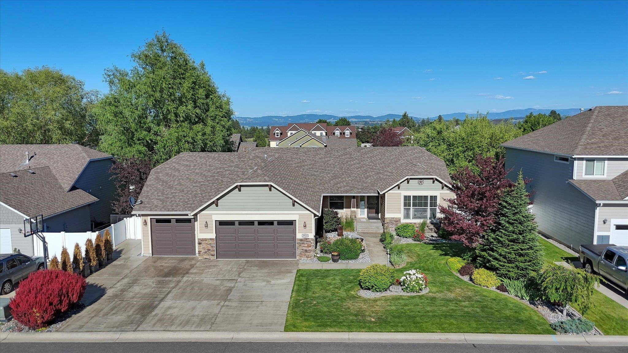9920 N Austin Ln - Photo 2