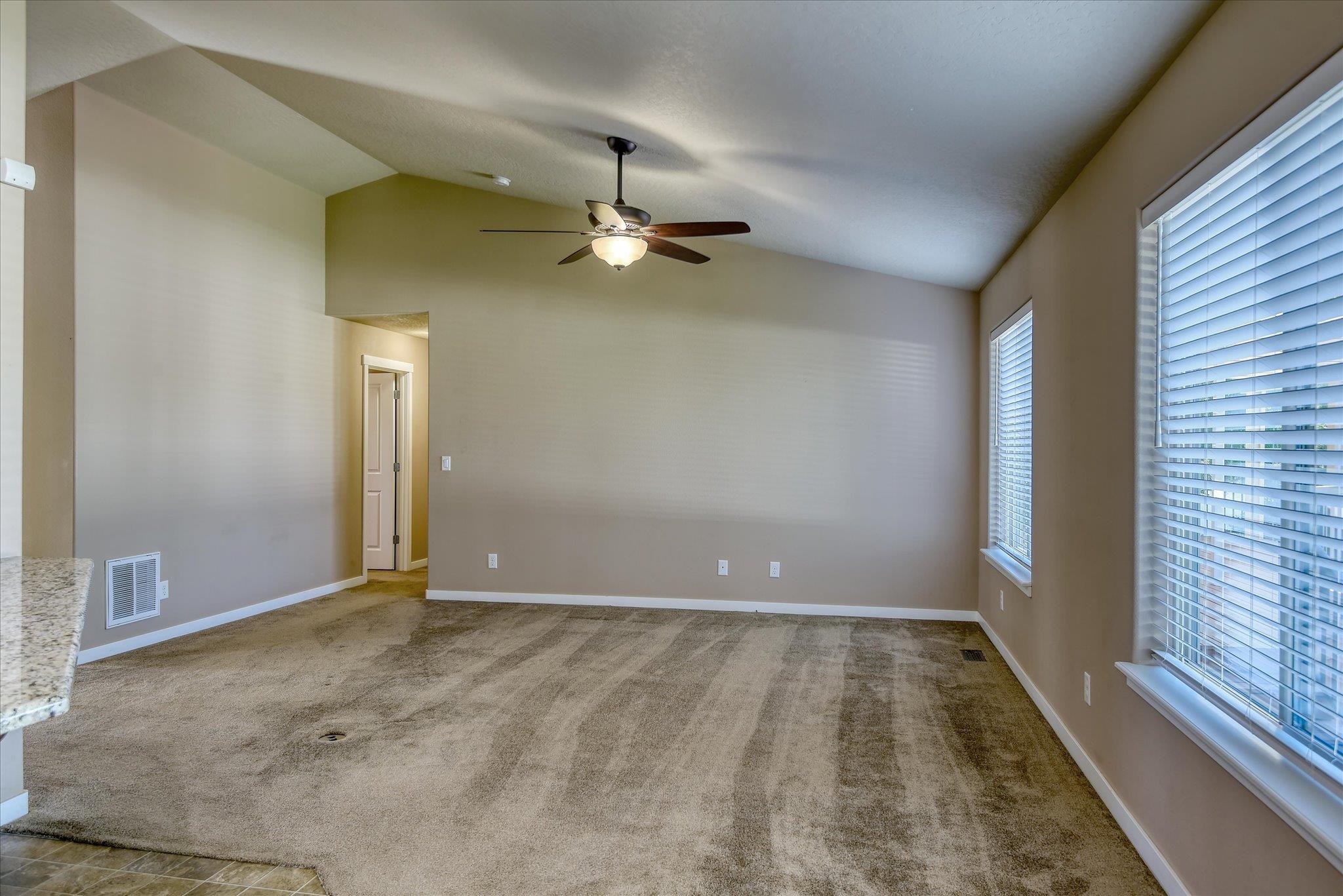 9920 N Austin Ln - Photo 13