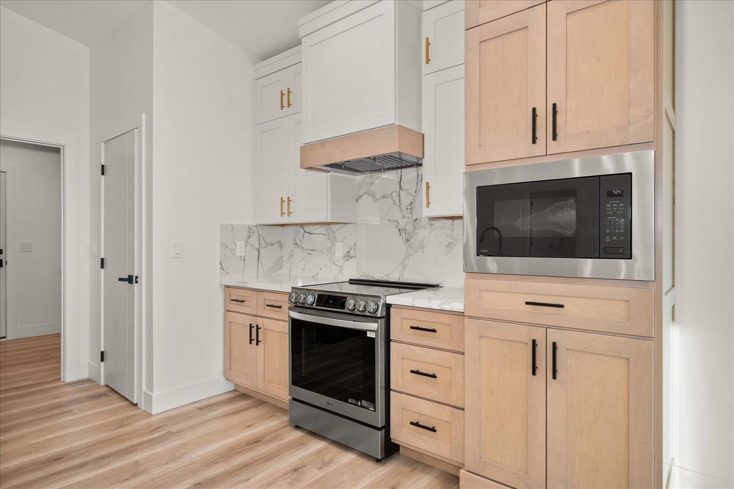 4223 W Bush Dr - Photo 8