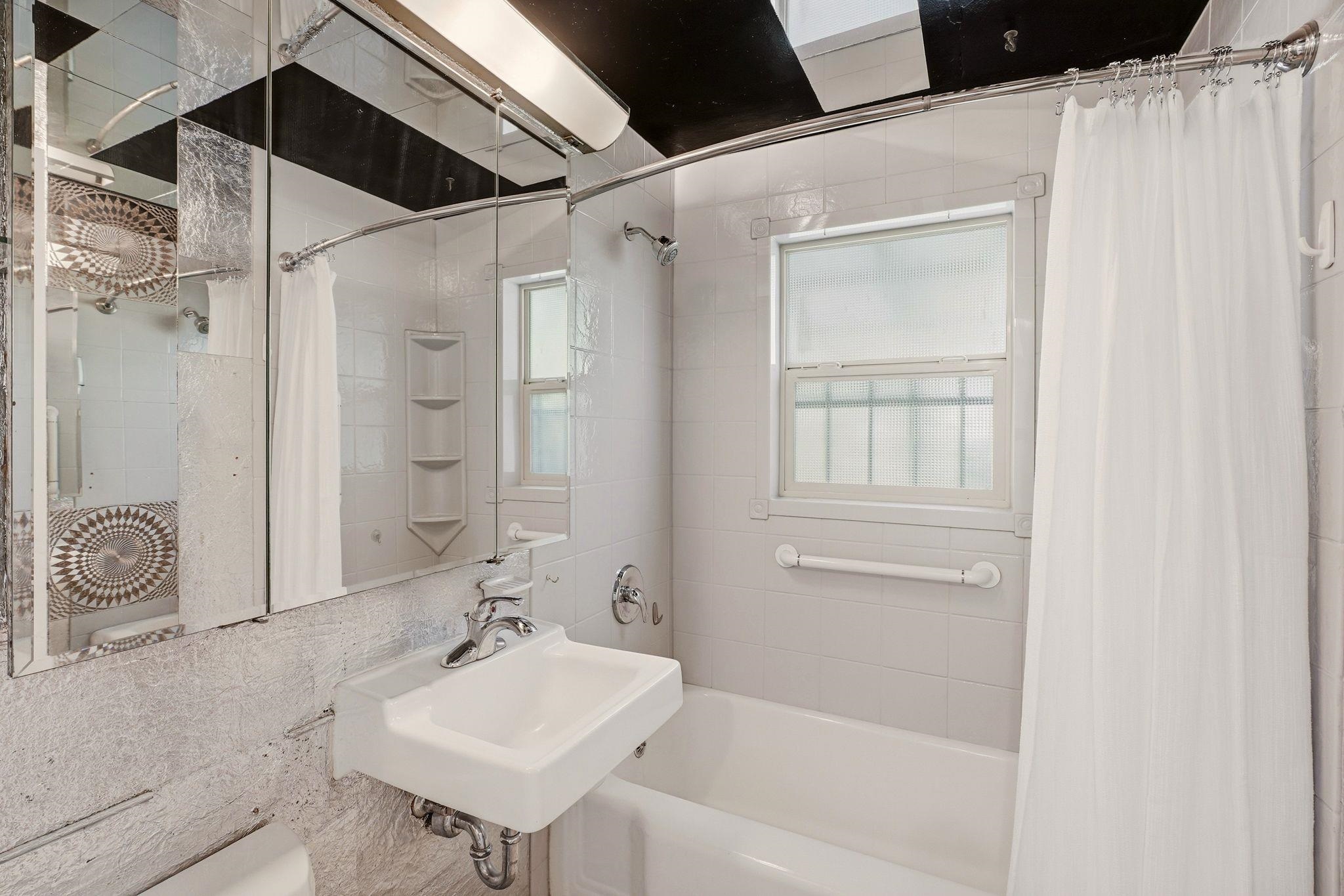 2628 W Olympic Ave - Photo 14