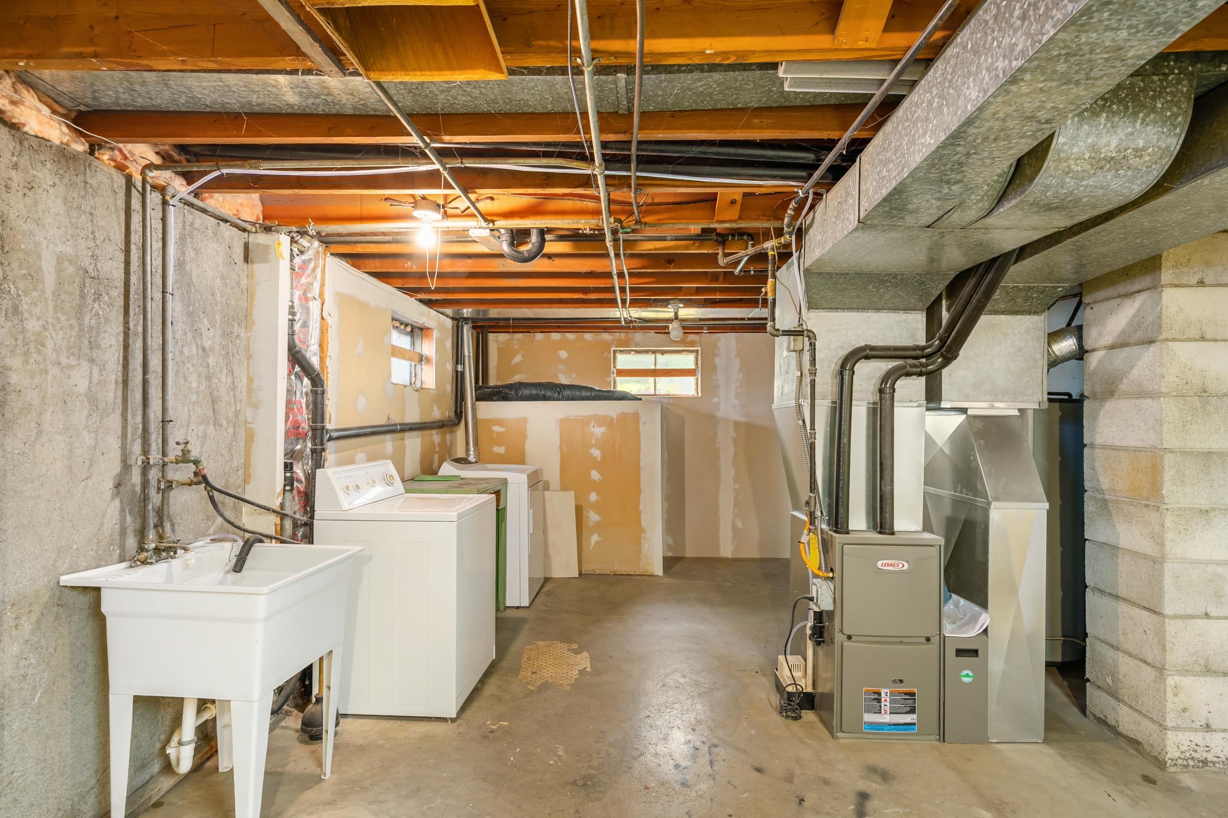 8004 E Mission Ave - Photo 25