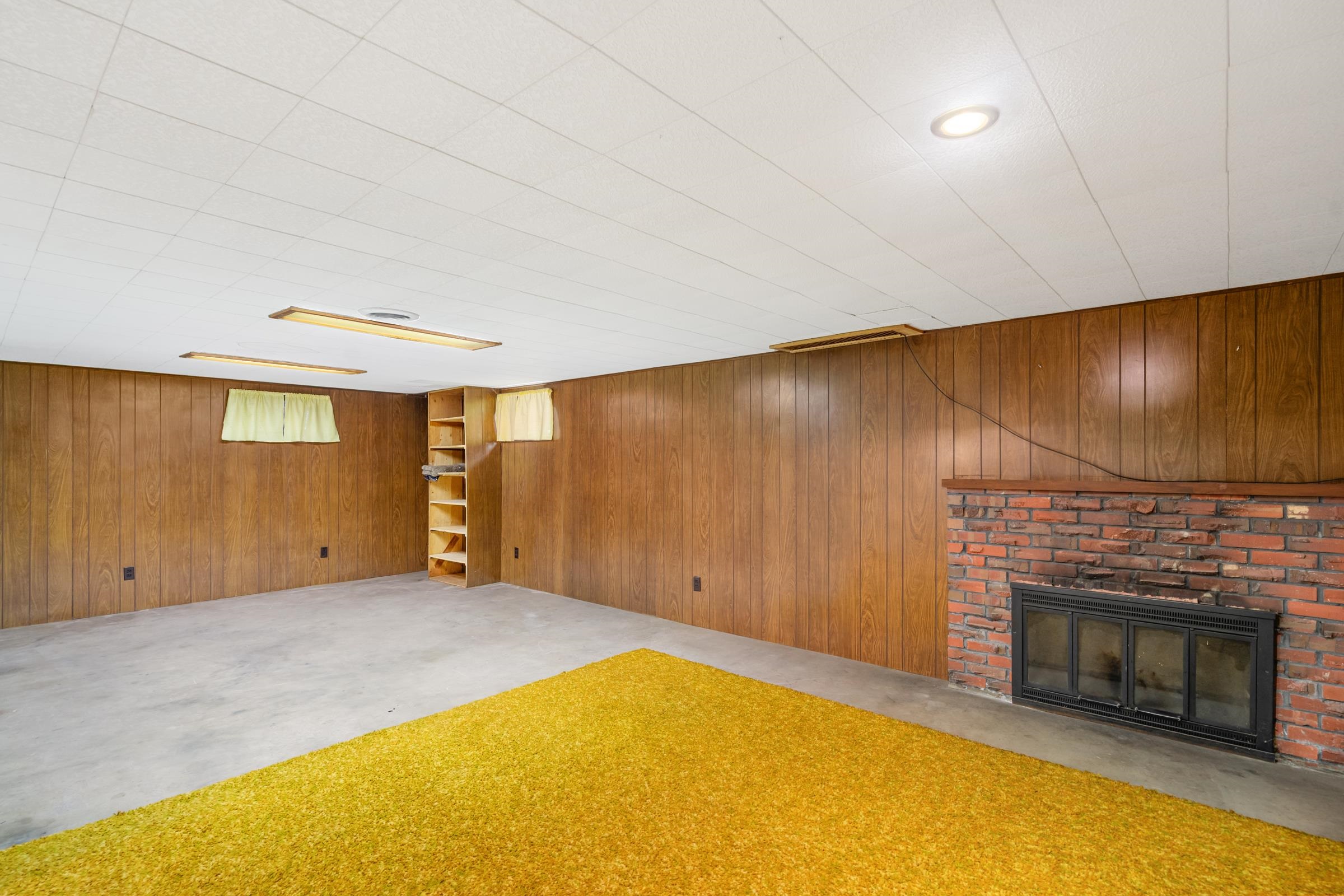 8004 E Mission Ave - Photo 29