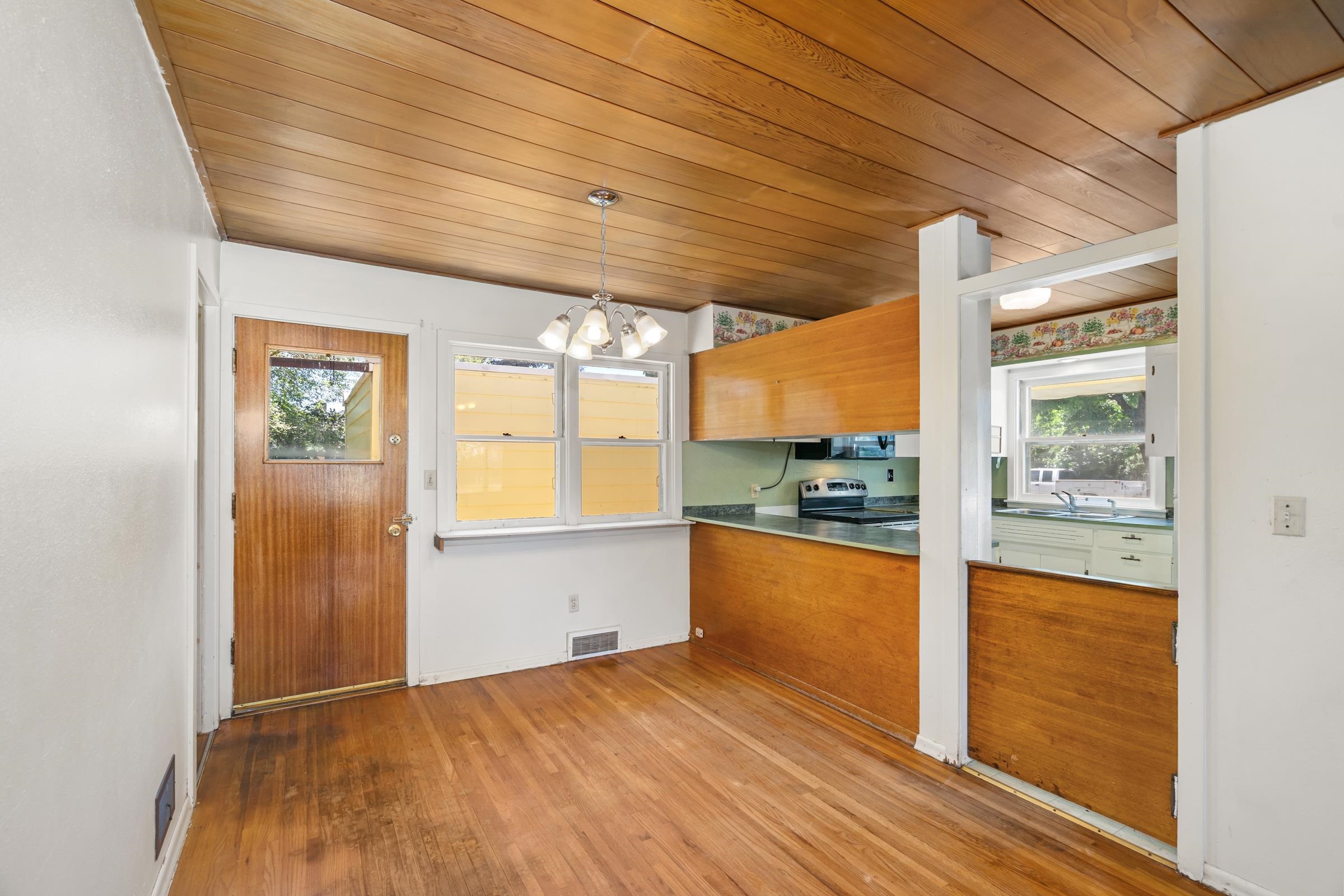 8004 E Mission Ave - Photo 38