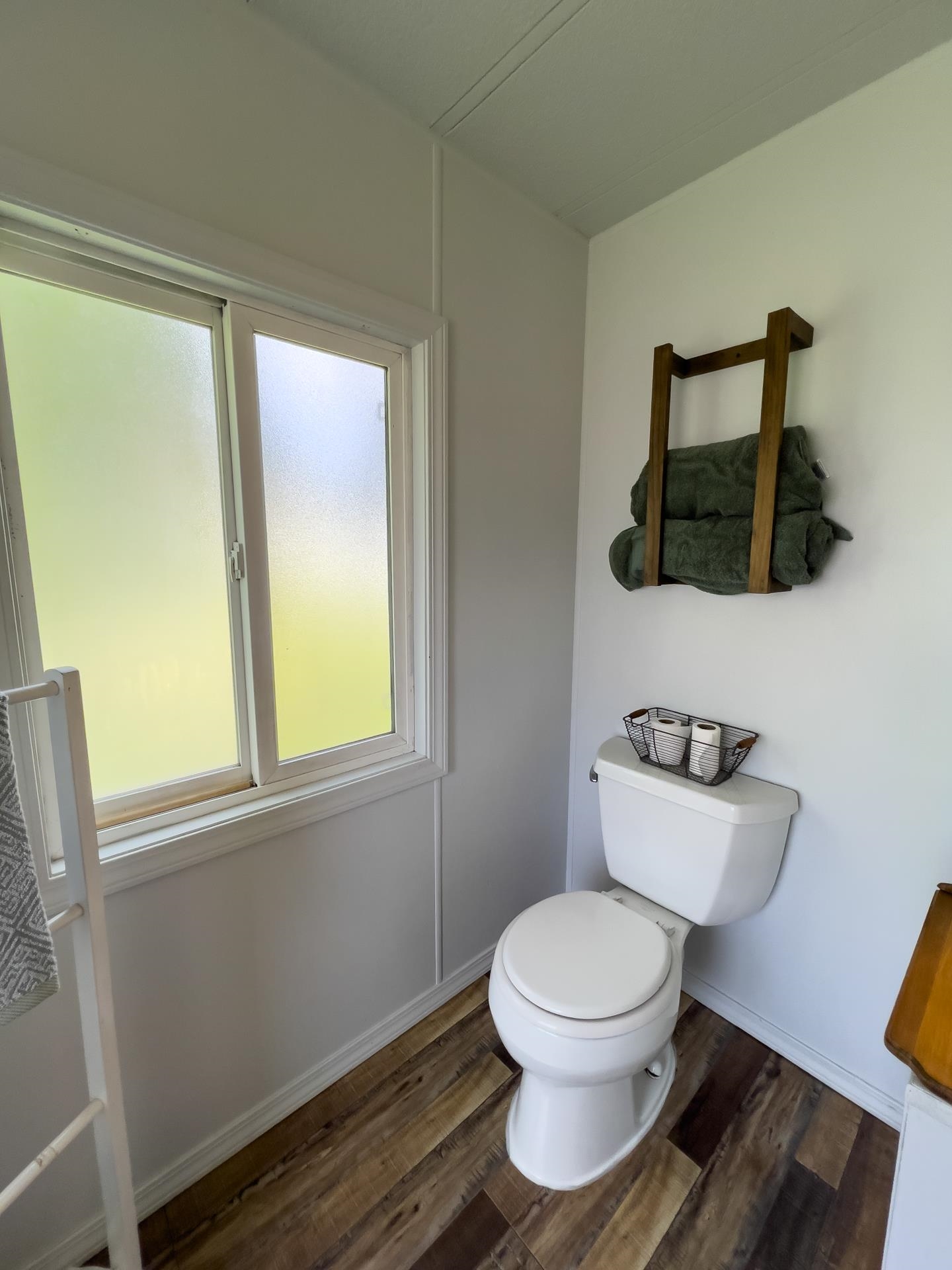 3306 E 4th Ct - Photo 17