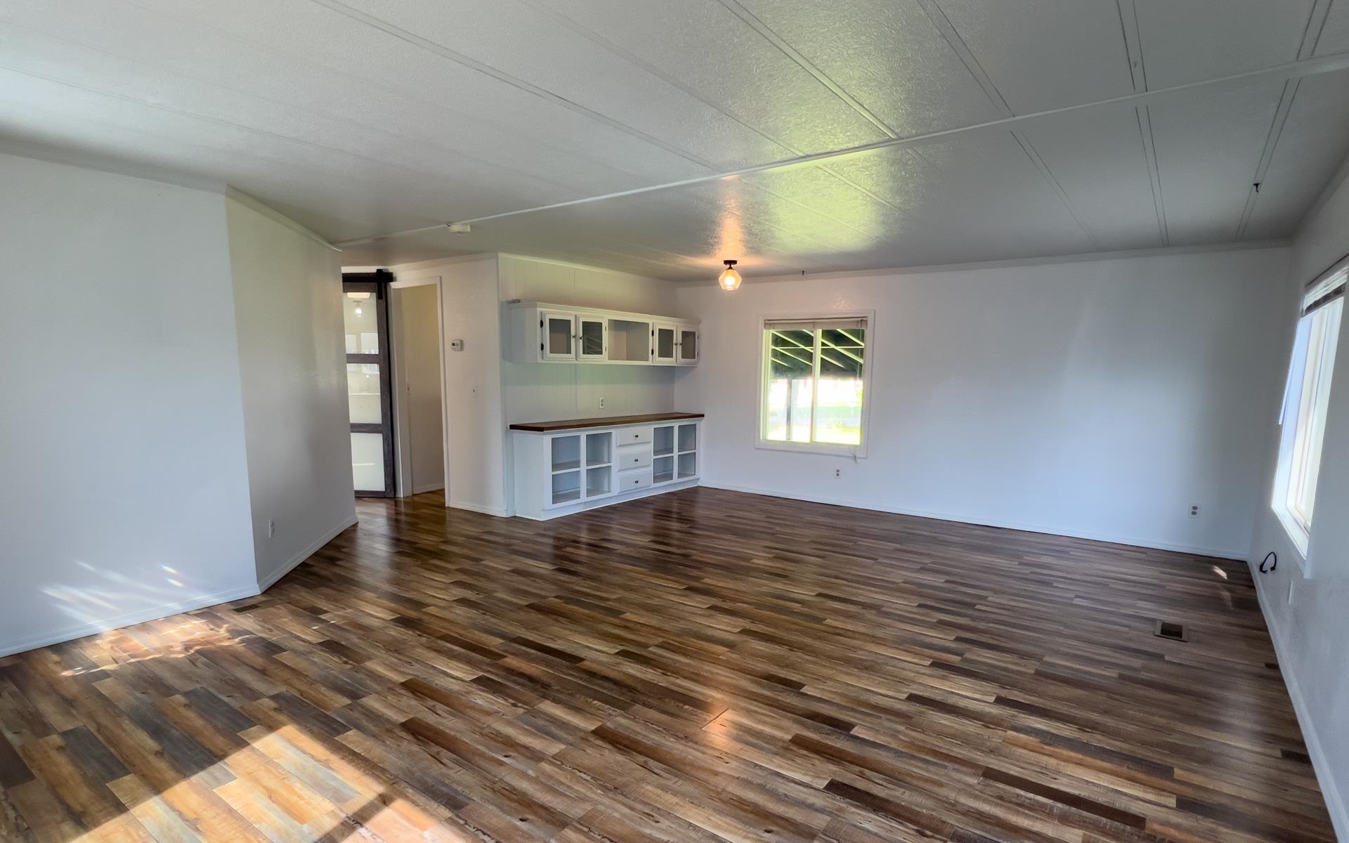 3306 E 4th Ct - Photo 10