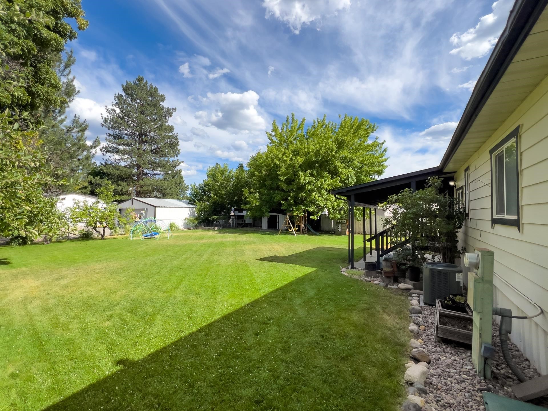 3306 E 4th Ct - Photo 26