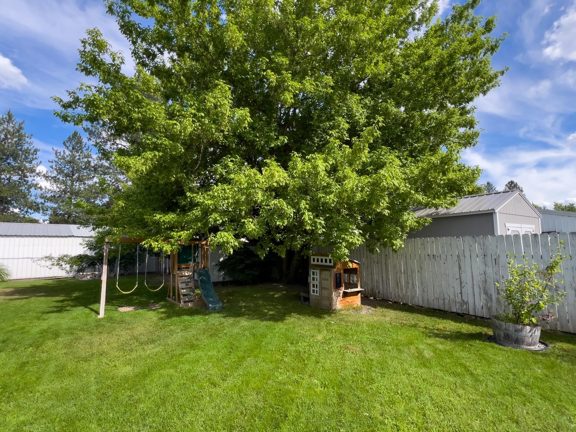 3306 E 4th Ct - Photo 34