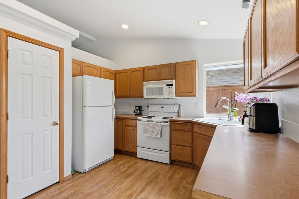 1616 E Vanetta Ln - Photo 12