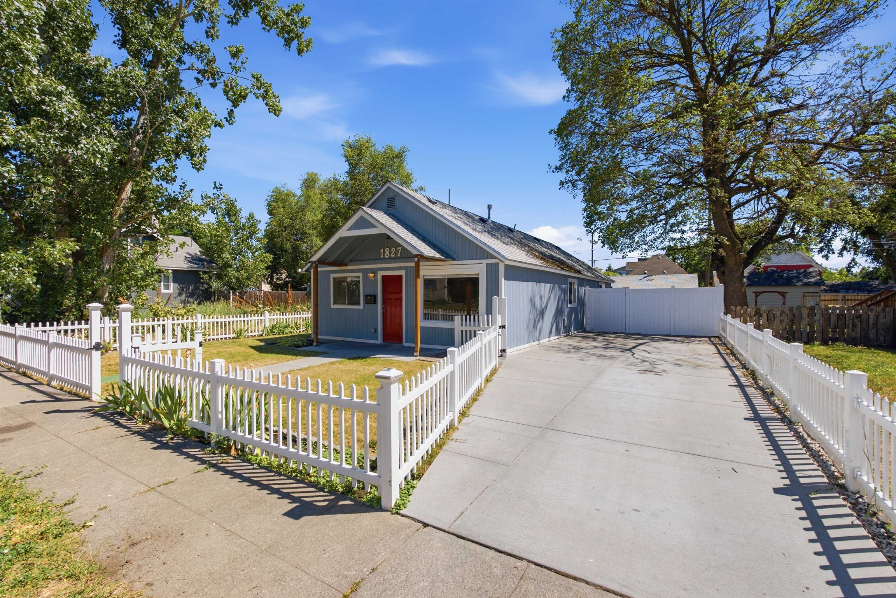 1827 W College Ave - Photo 2