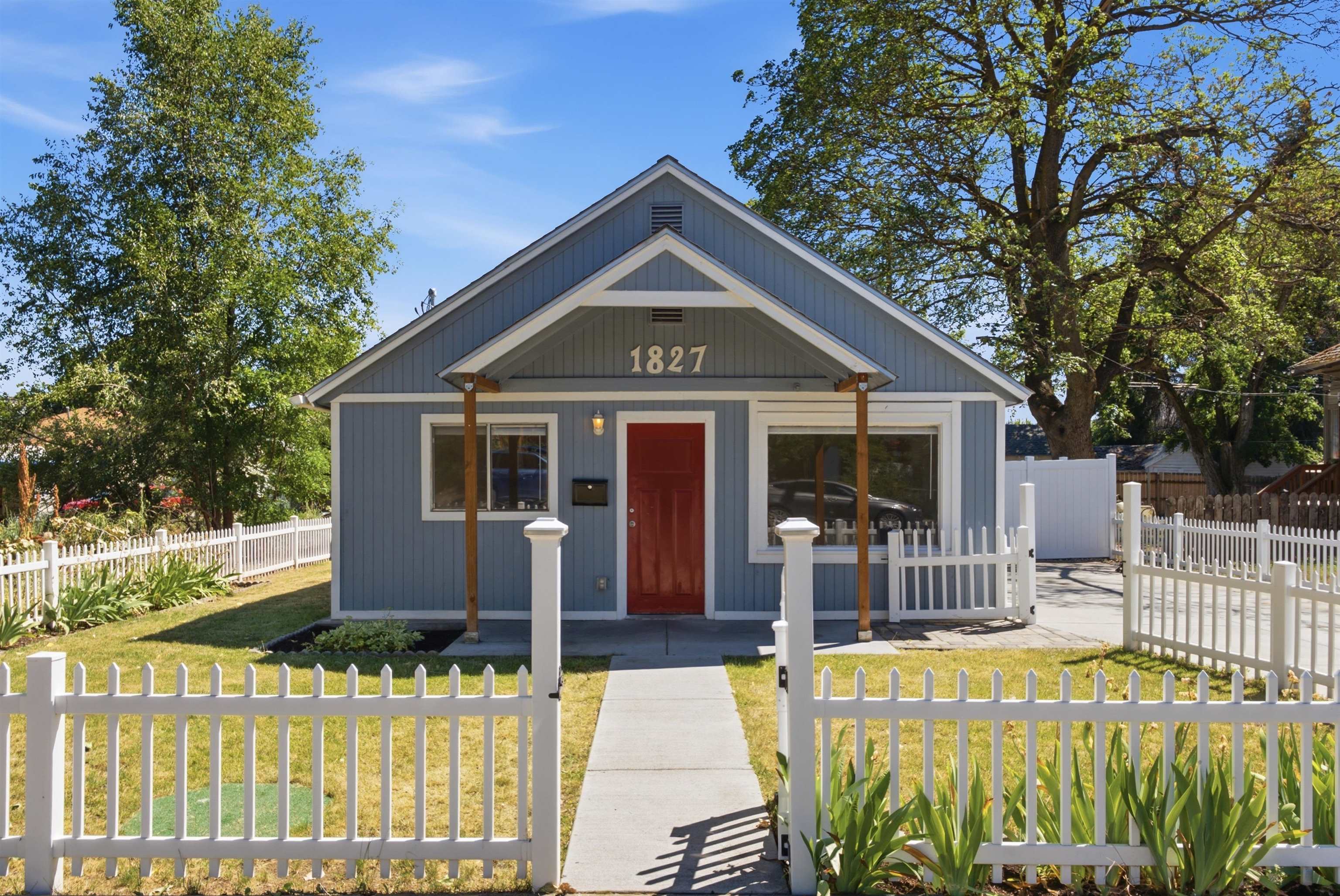 1827 W College Ave - Photo 3
