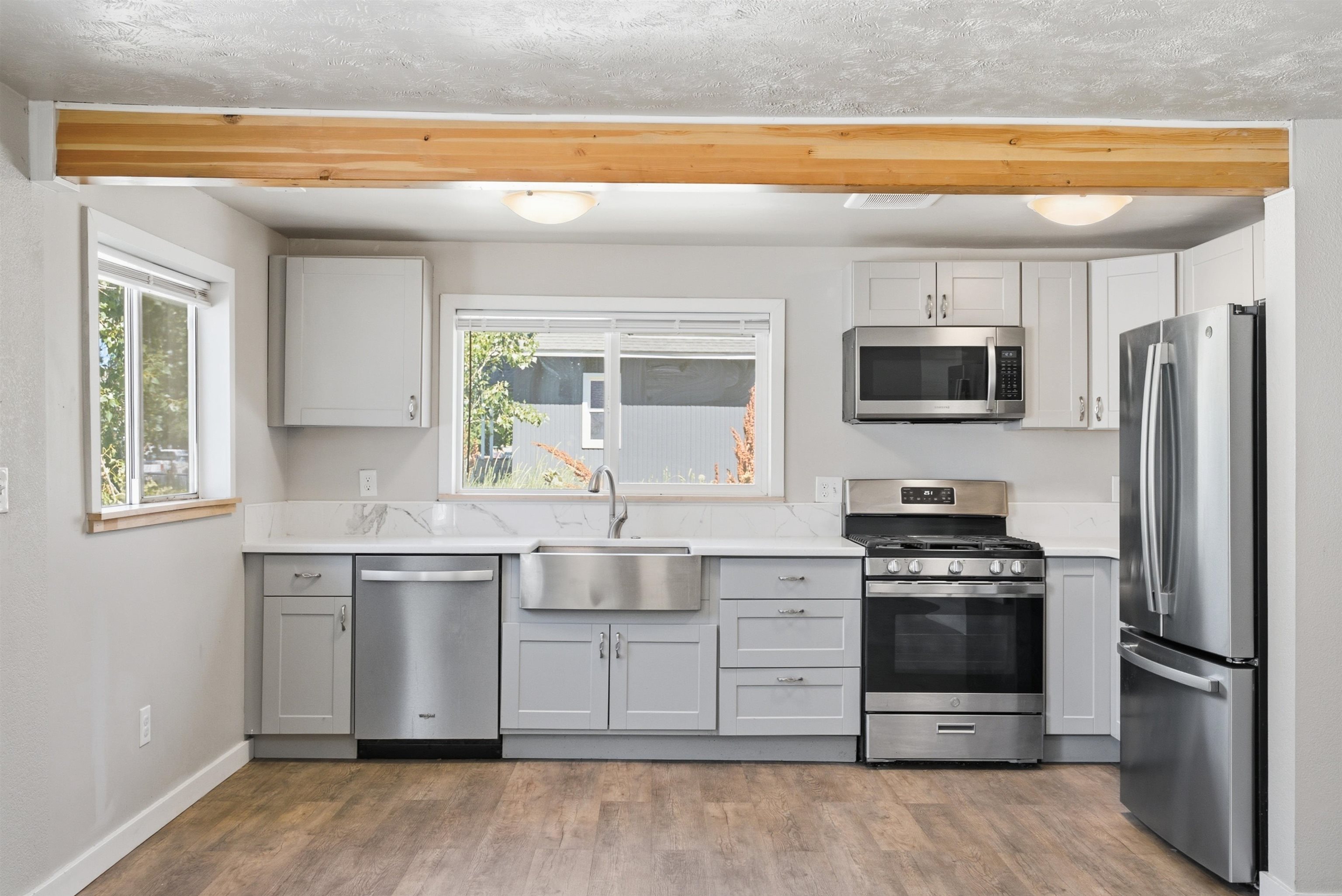 1827 W College Ave - Photo 4