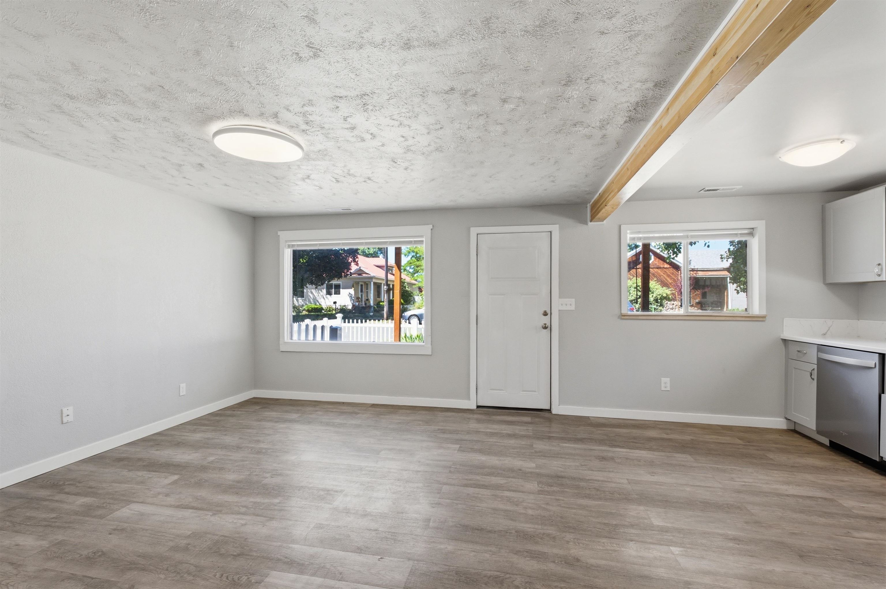 1827 W College Ave - Photo 6