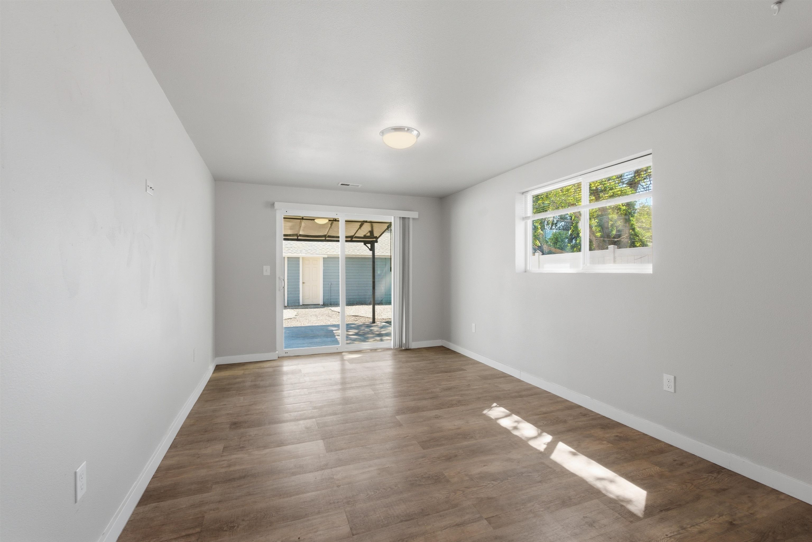 1827 W College Ave - Photo 8