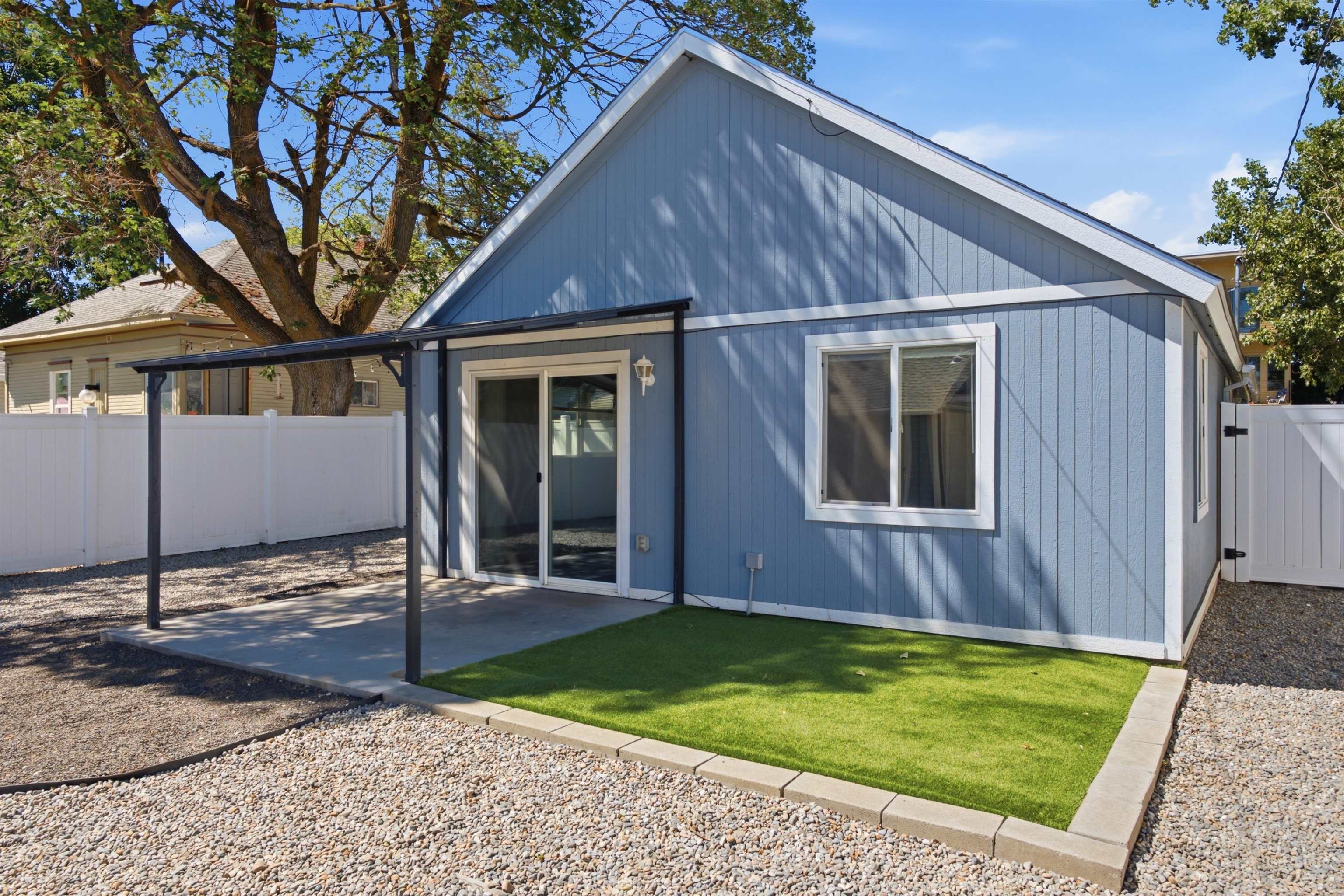1827 W College Ave - Photo 13
