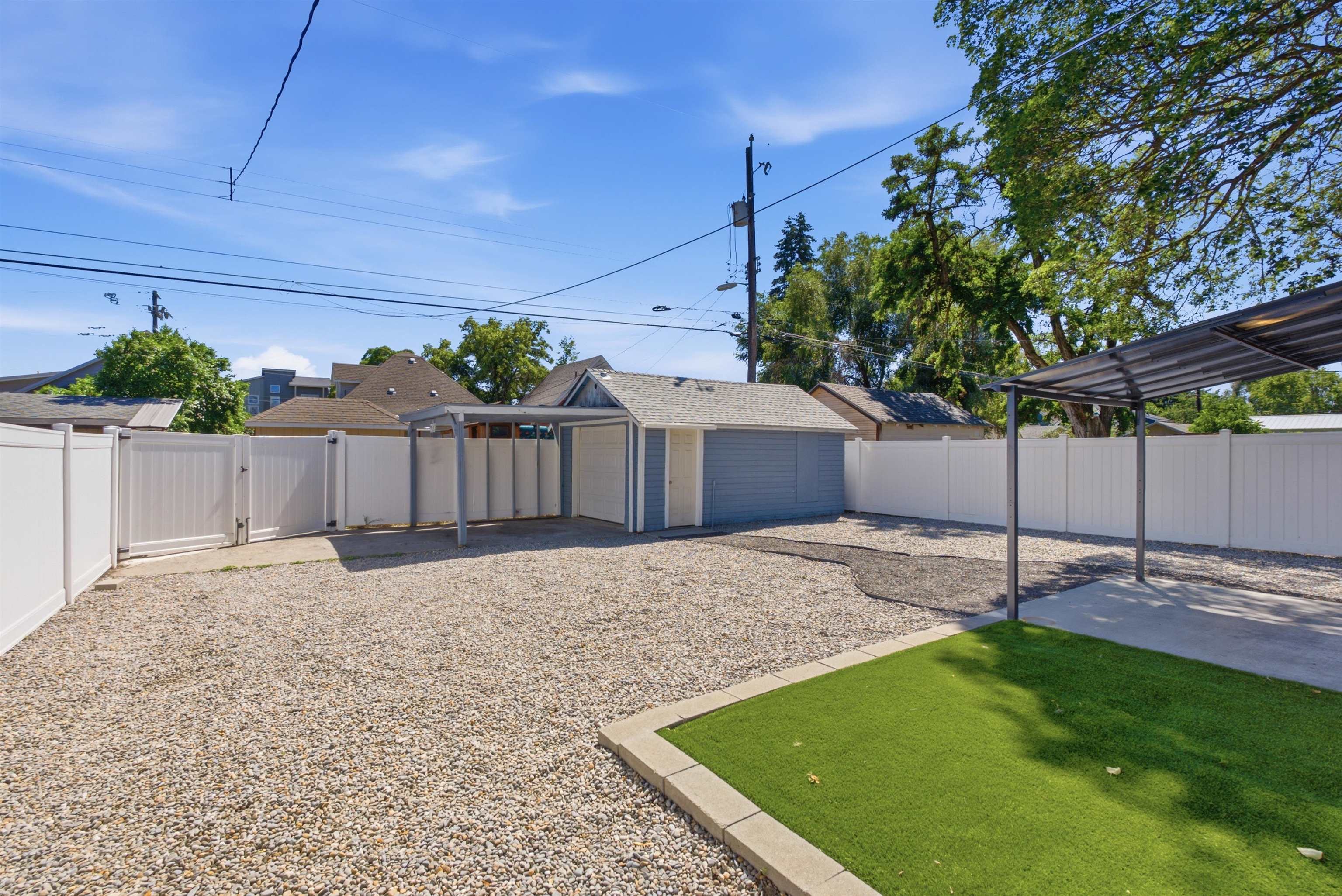 1827 W College Ave - Photo 15