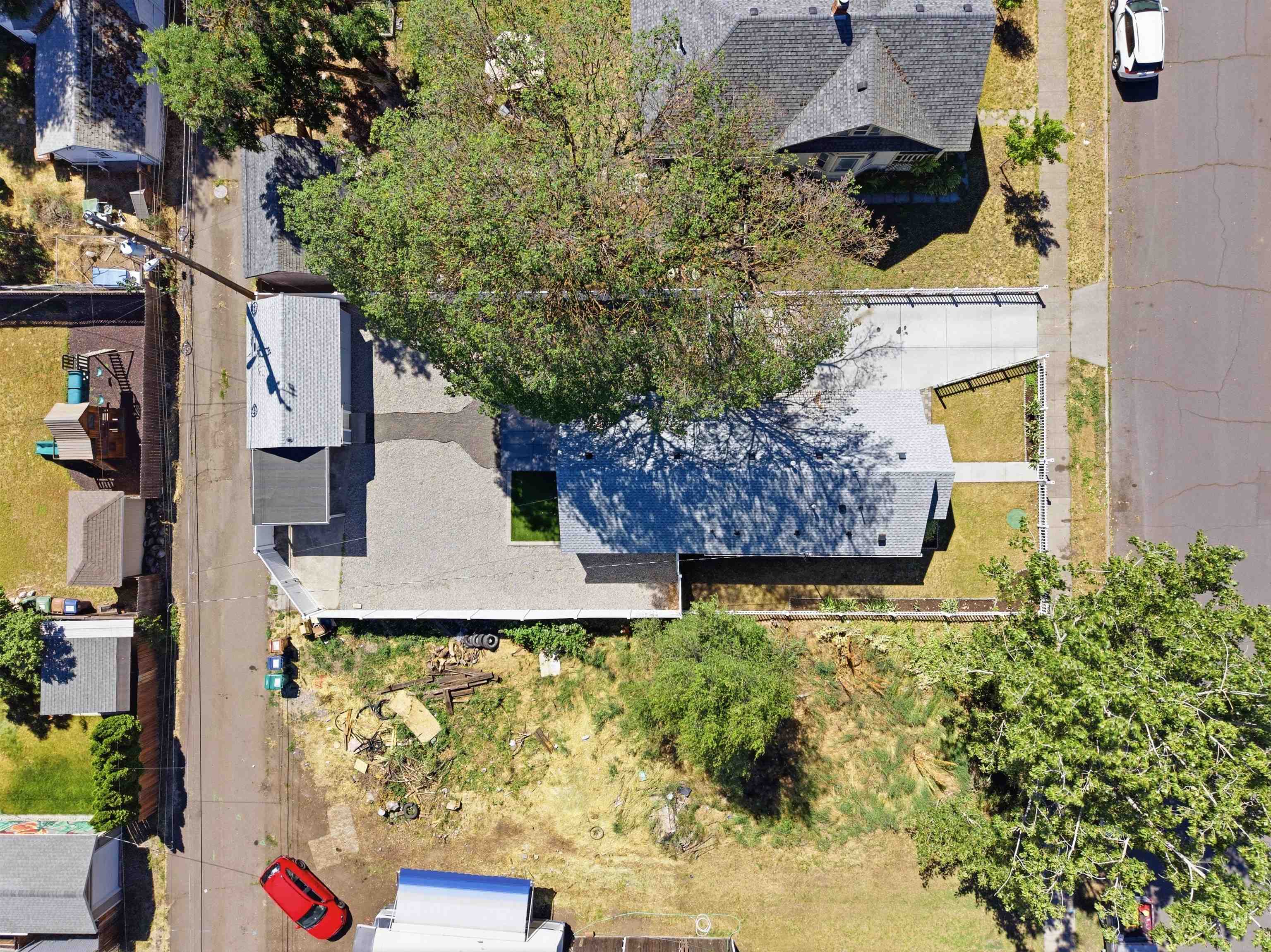 1827 W College Ave - Photo 18