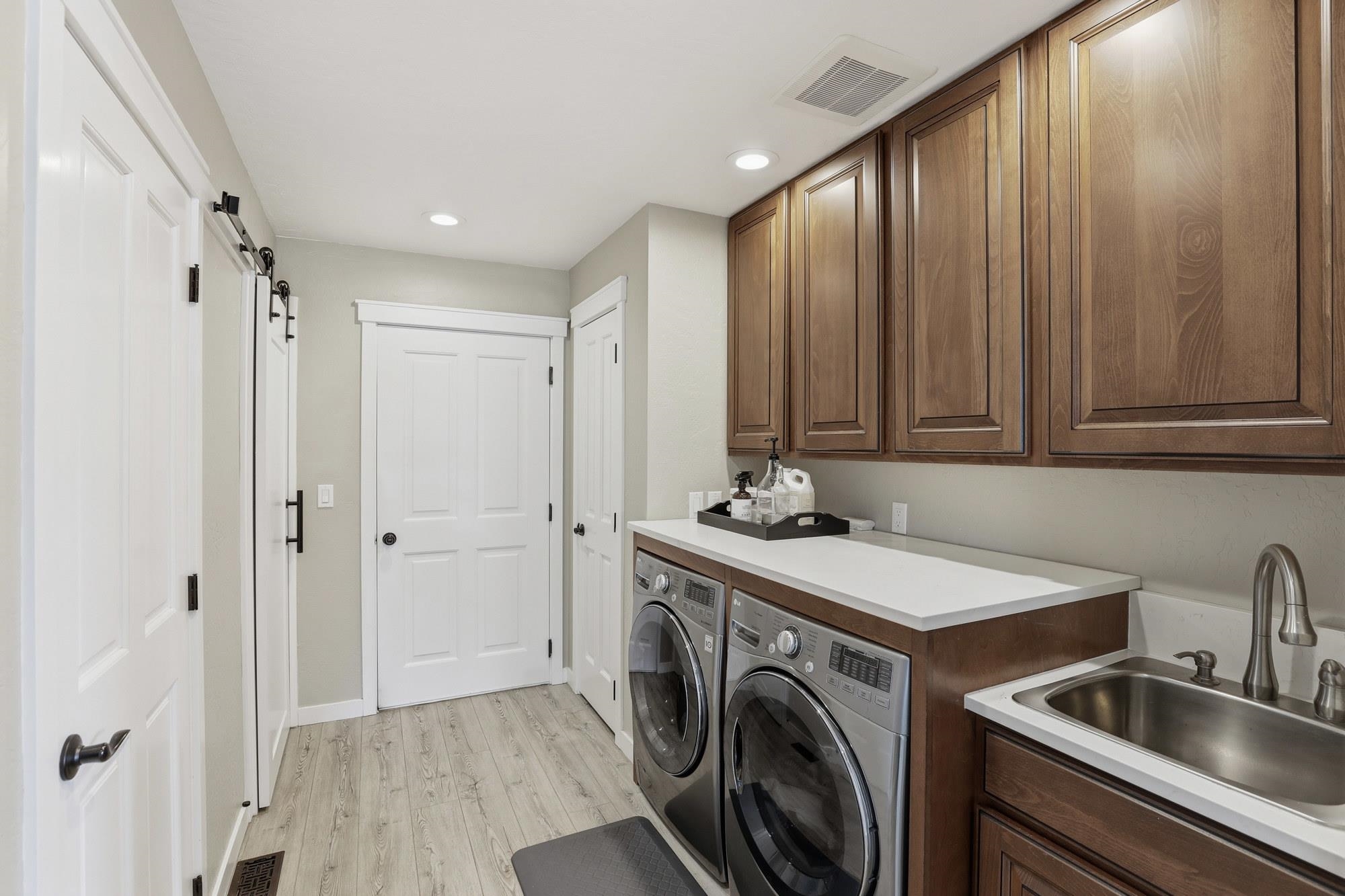 851 Thomas Ln - Photo 27