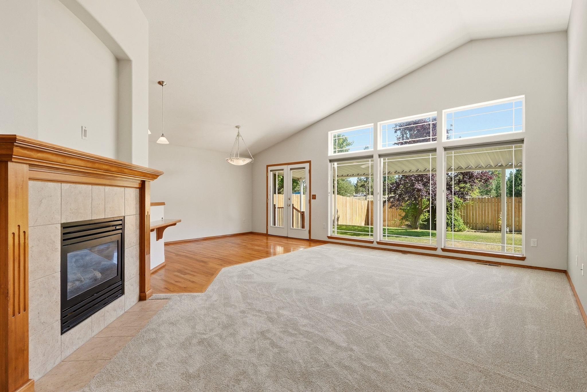 307 W Greta Ln - Photo 4