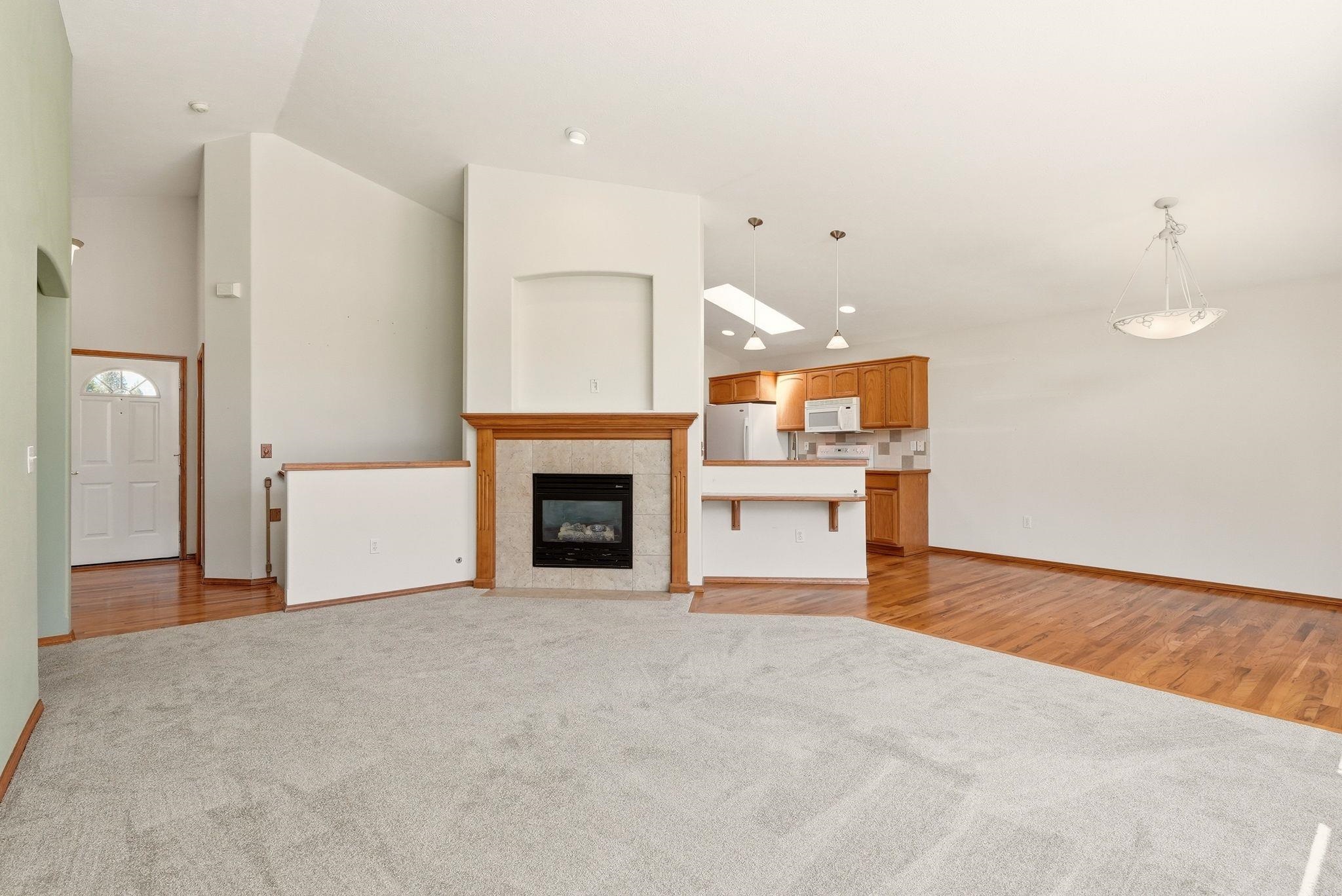 307 W Greta Ln - Photo 5