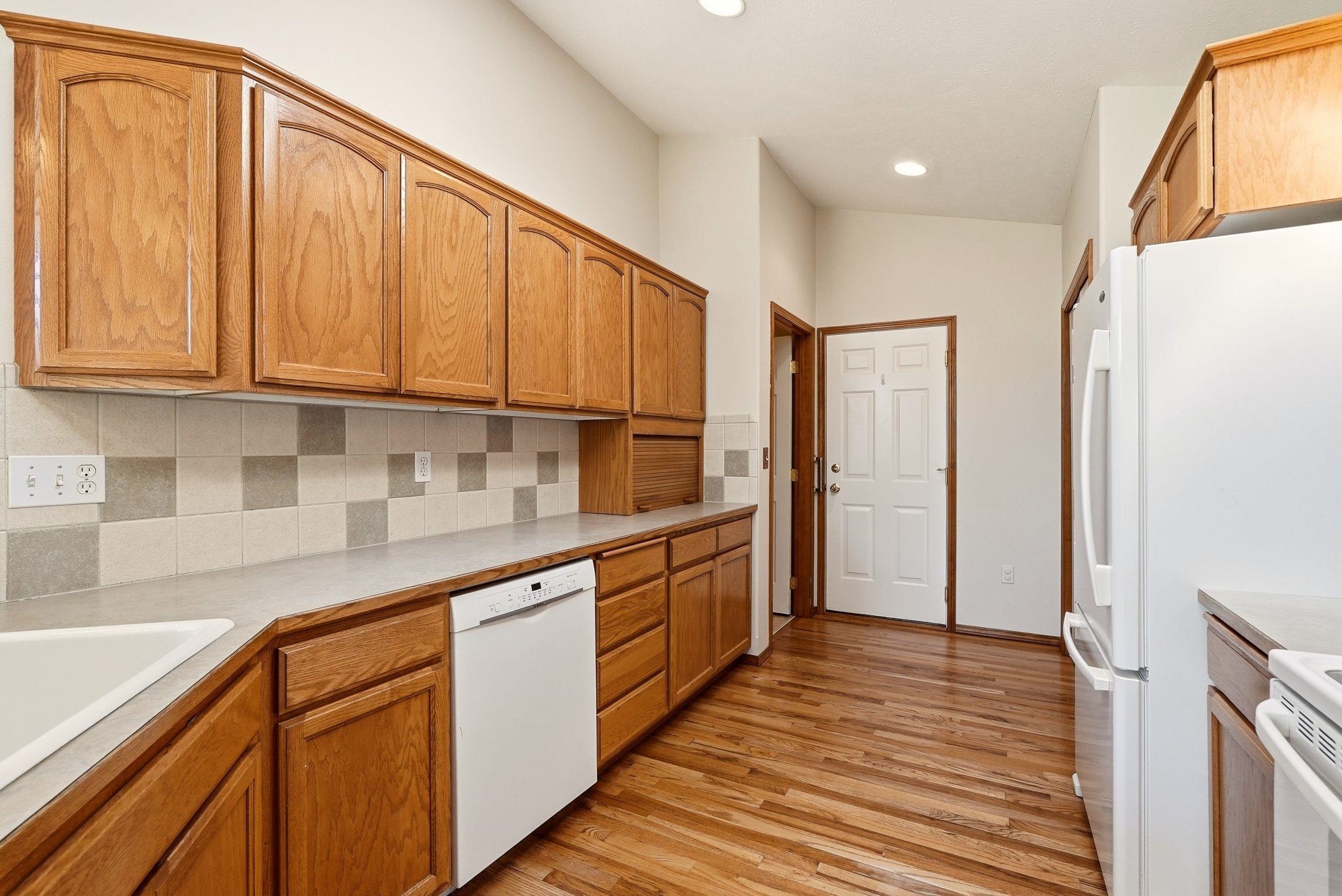 307 W Greta Ln - Photo 9