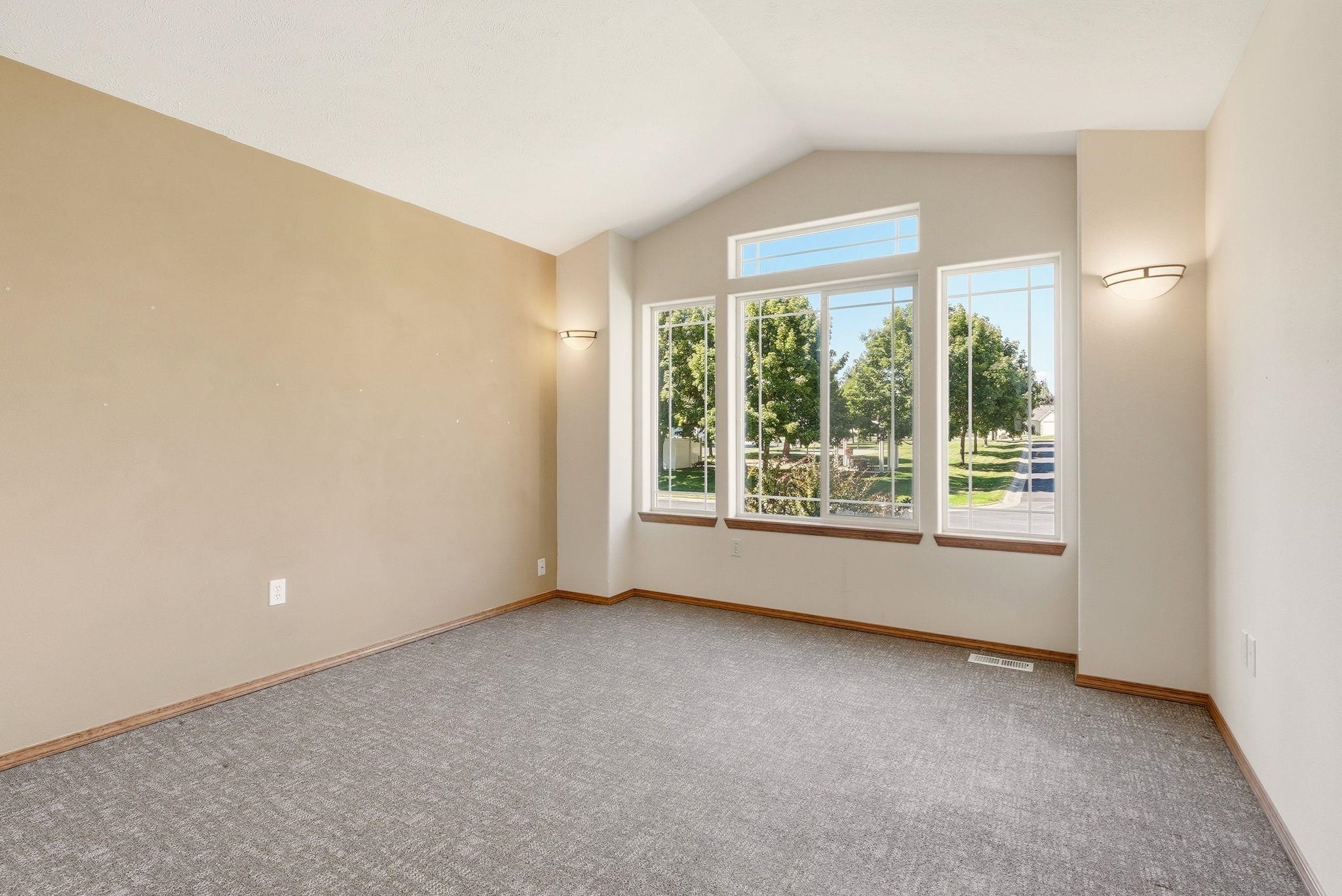 307 W Greta Ln - Photo 19