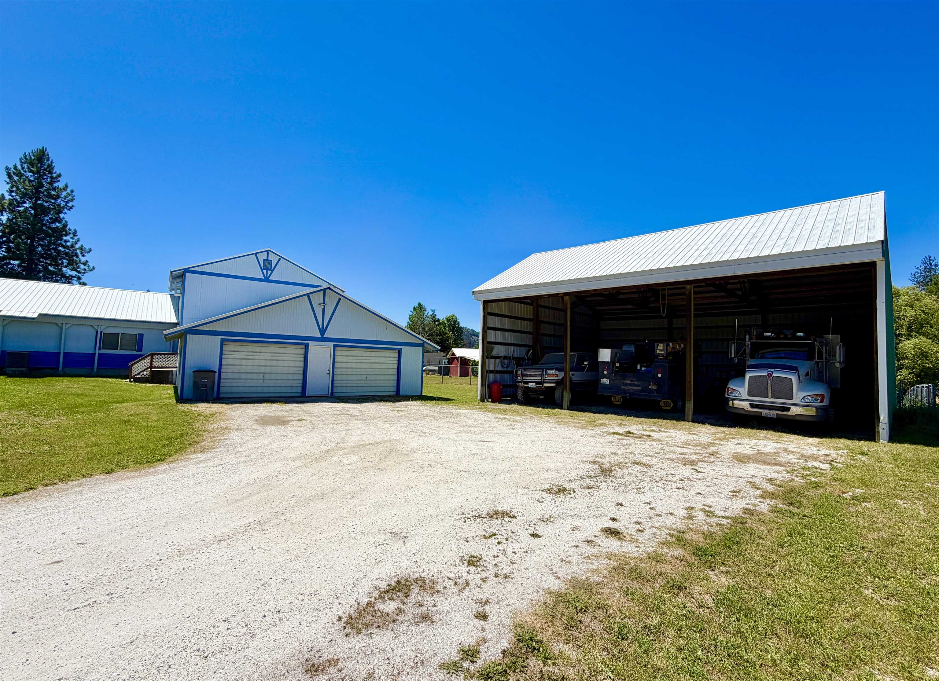 3359 Thompson Rd - Photo 2