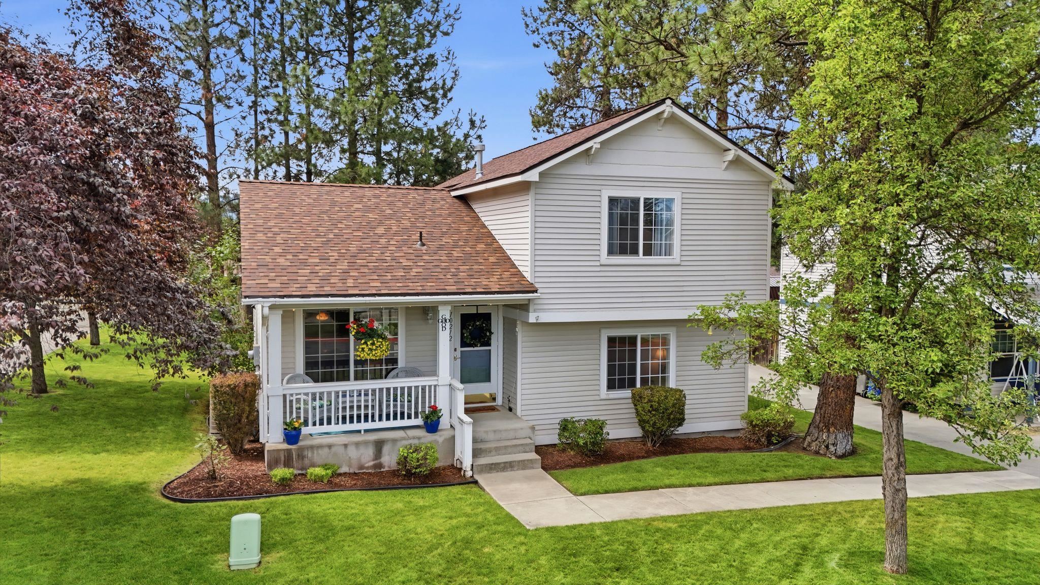 10212 E 17th Ln - Photo 1